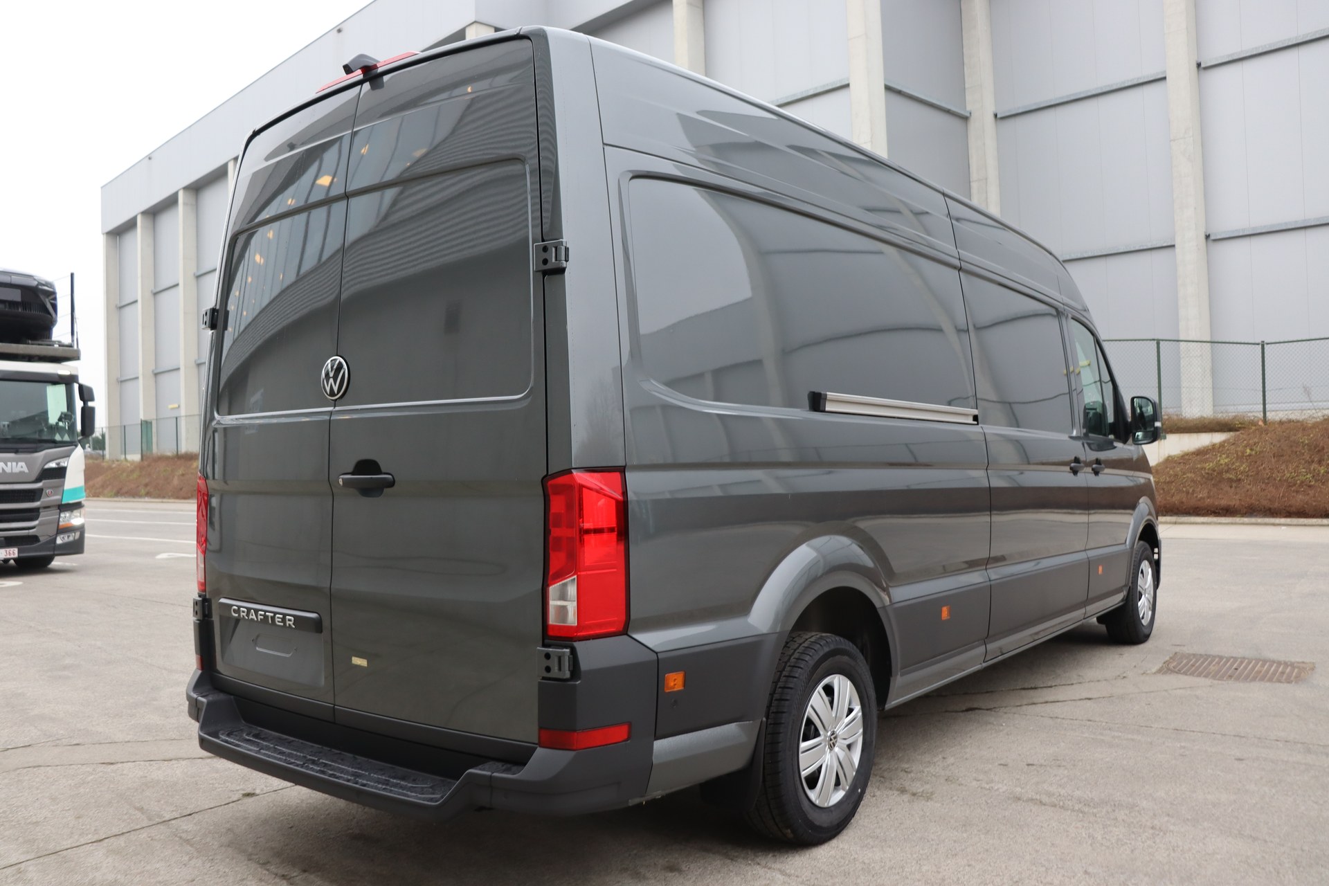 VOLKSWAGEN CRAFTER 2.0 TDI 177ch AT8 35 Fourgon L4H3 4490 mm