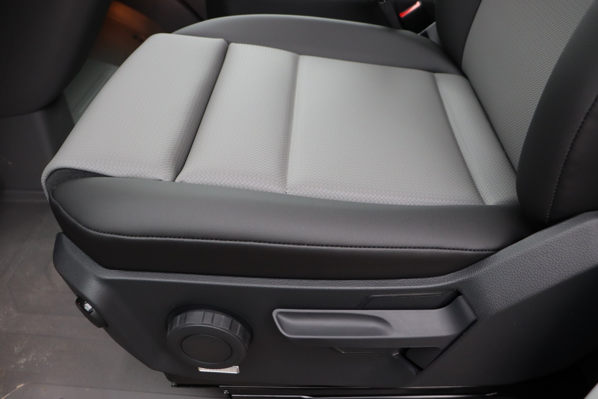 VOLKSWAGEN CRAFTER 2.0 TDI 177ch AT8 35 Fourgon L4H3 4490 mm