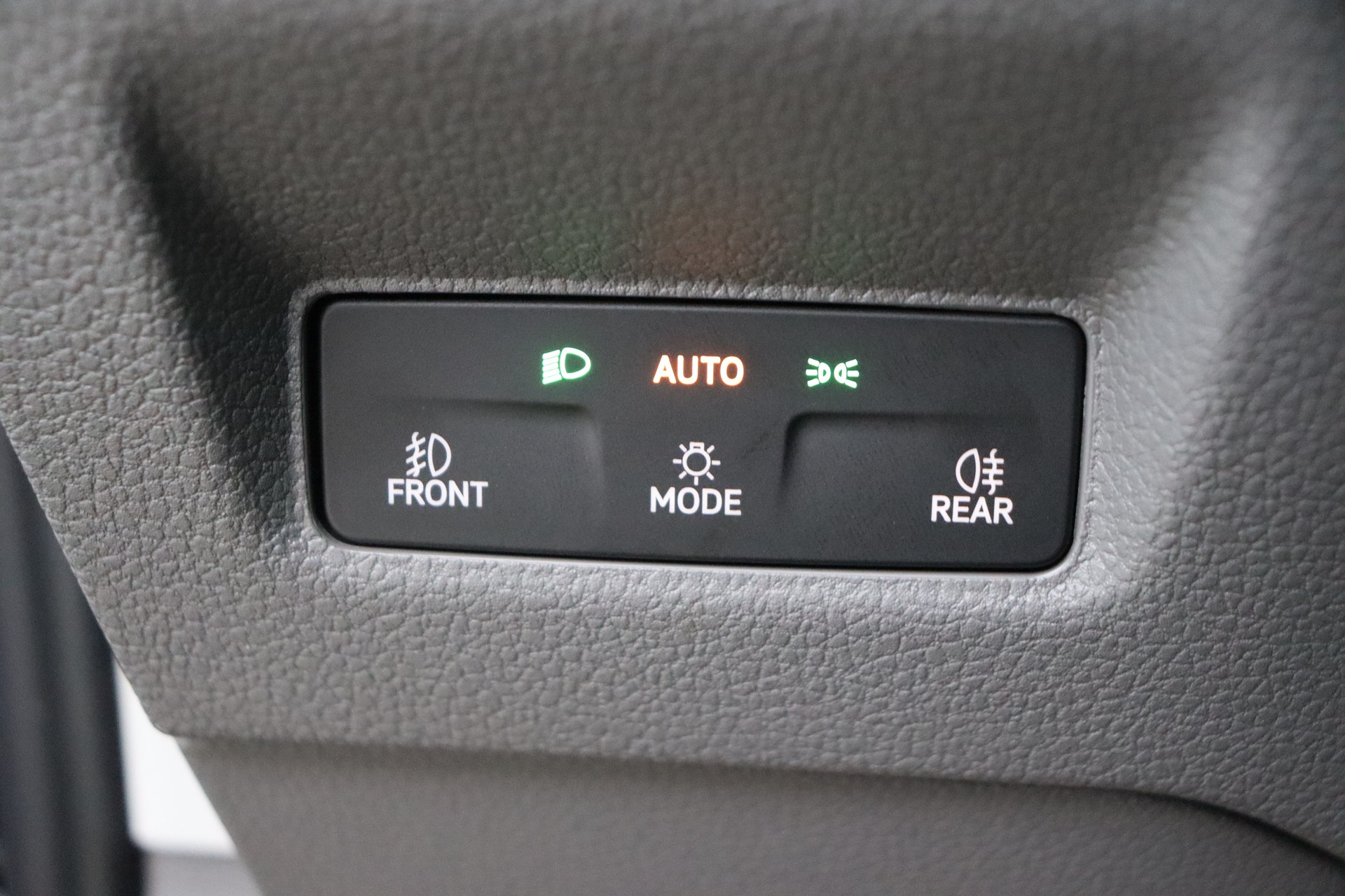 VOLKSWAGEN CRAFTER 2.0 TDI 177ch AT8 35 Fourgon L4H3 4490 mm