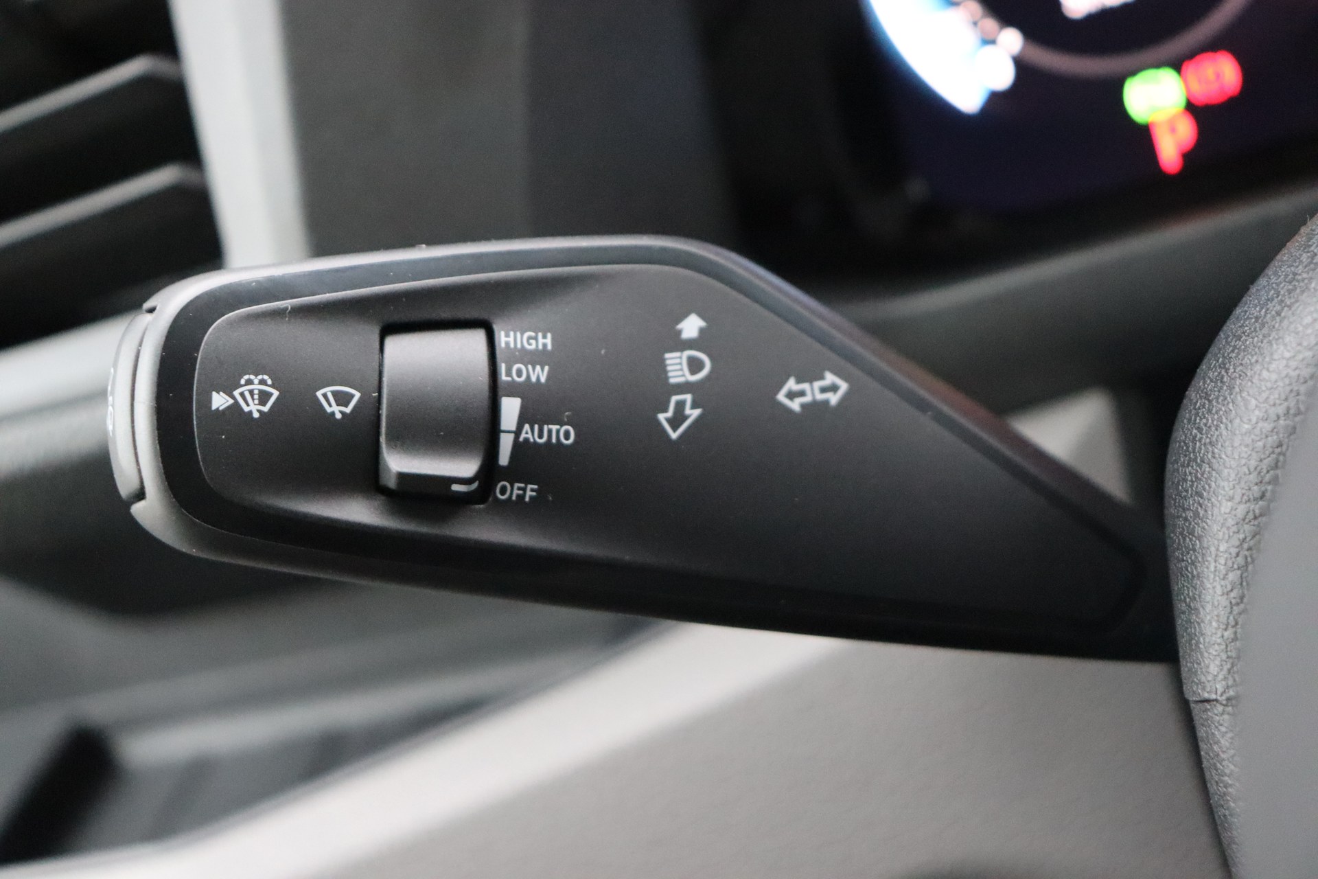 VOLKSWAGEN CRAFTER 2.0 TDI 177ch AT8 35 Fourgon L4H3 4490 mm