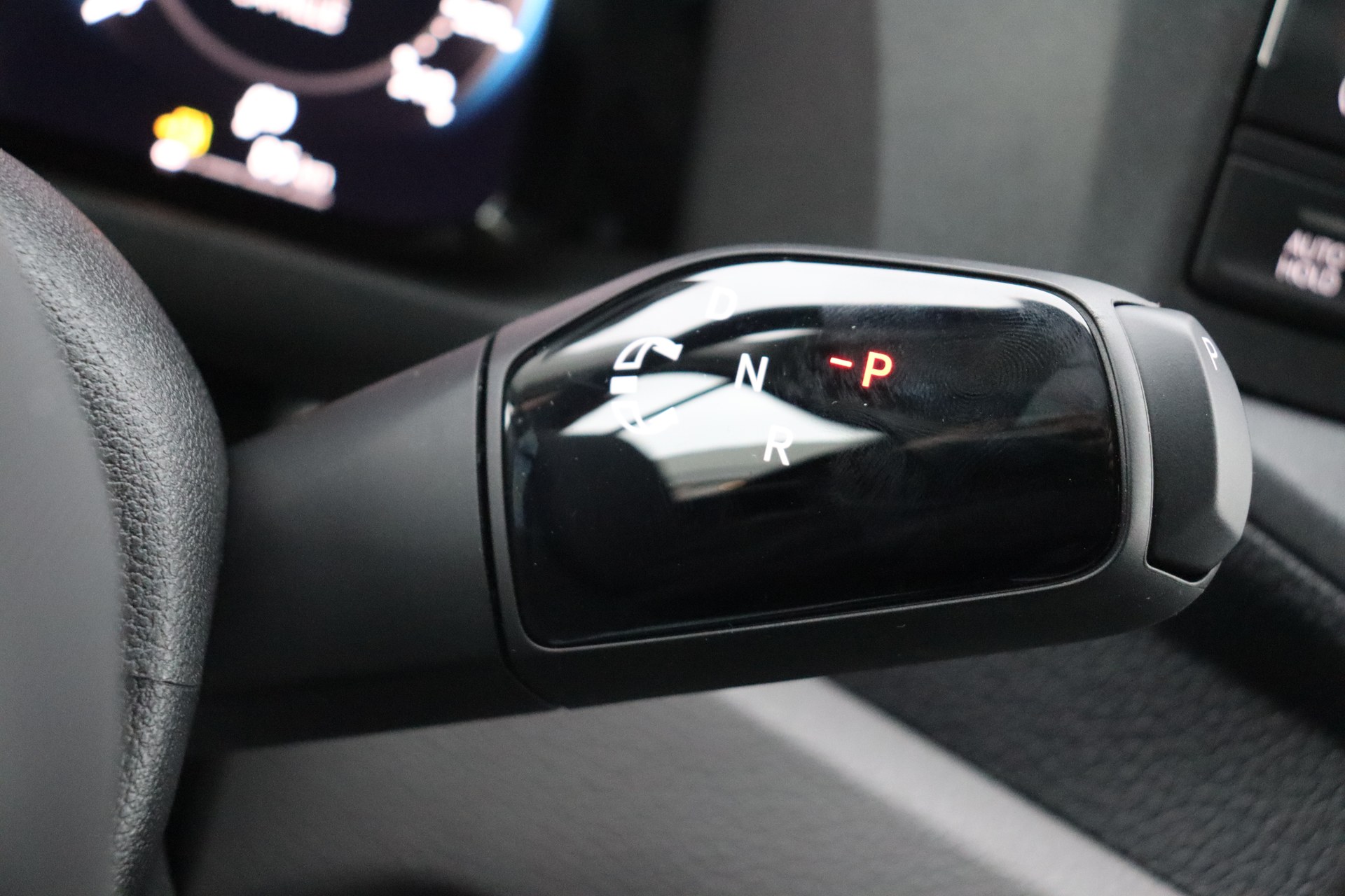 VOLKSWAGEN CRAFTER 2.0 TDI 177ch AT8 35 Fourgon L4H3 4490 mm