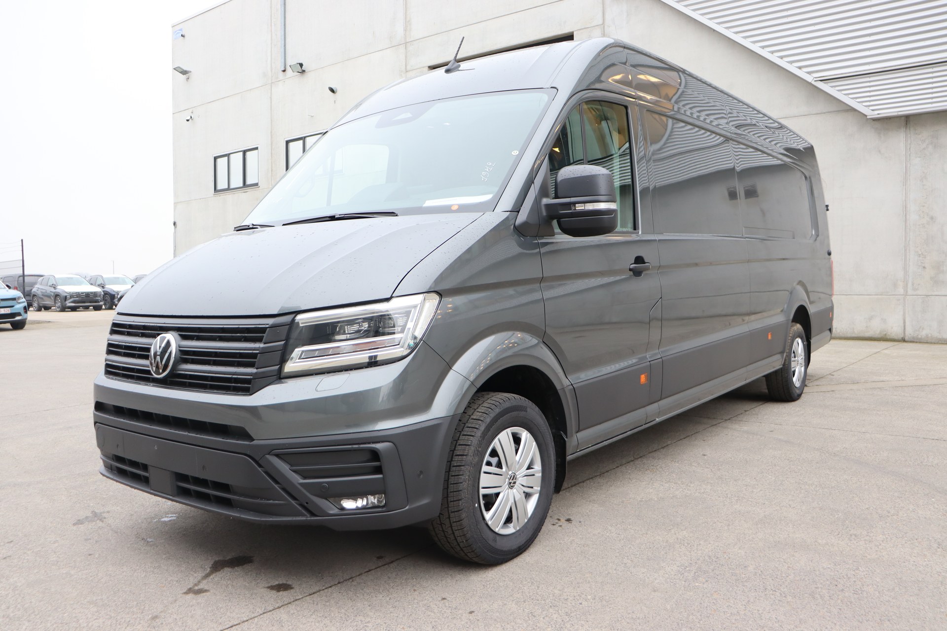 VOLKSWAGEN CRAFTER 2.0 TDI 177ch AT8 35 Fourgon L5H3 4490 mm