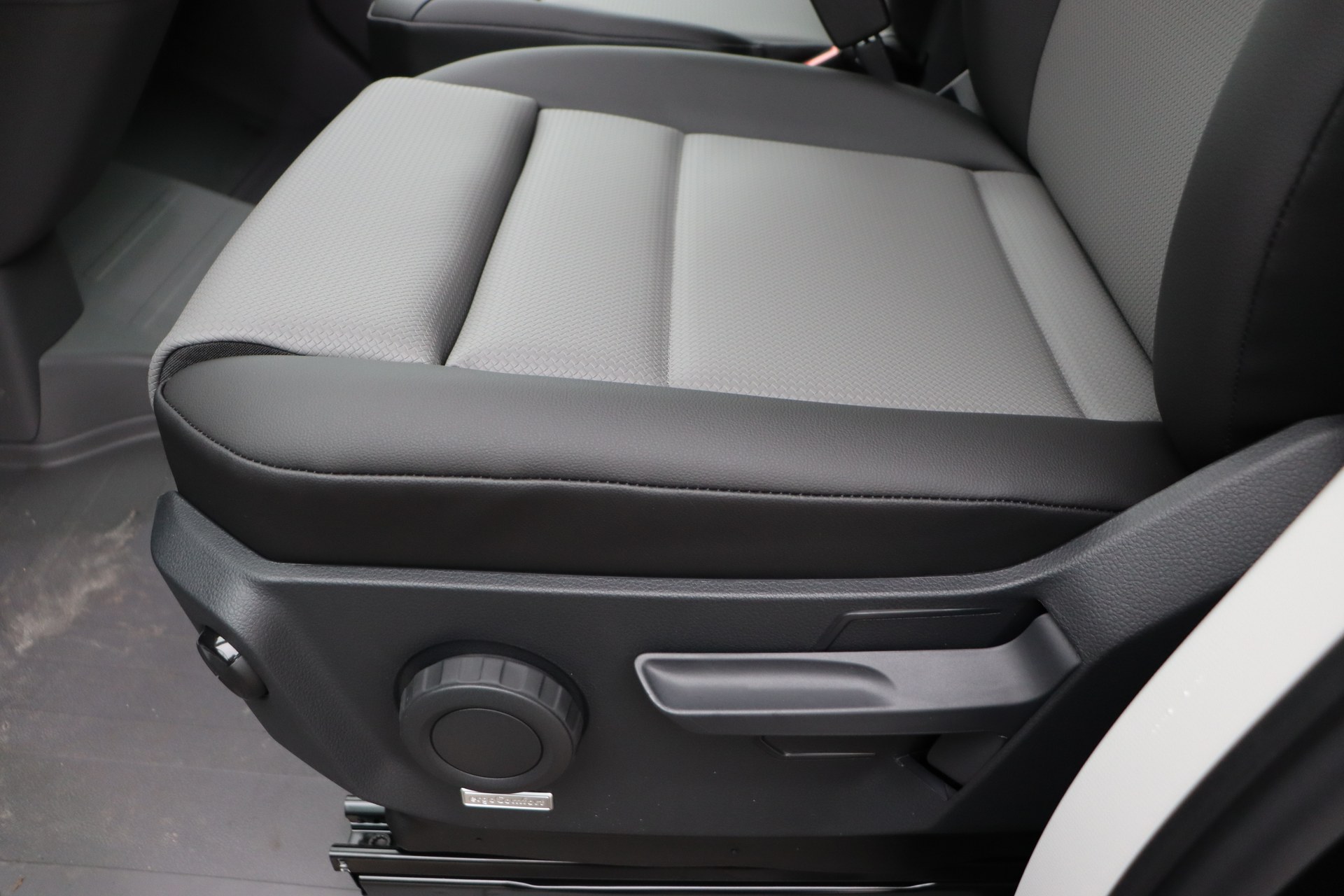 VOLKSWAGEN CRAFTER 2.0 TDI 177ch AT8 35 Fourgon L5H3 4490 mm