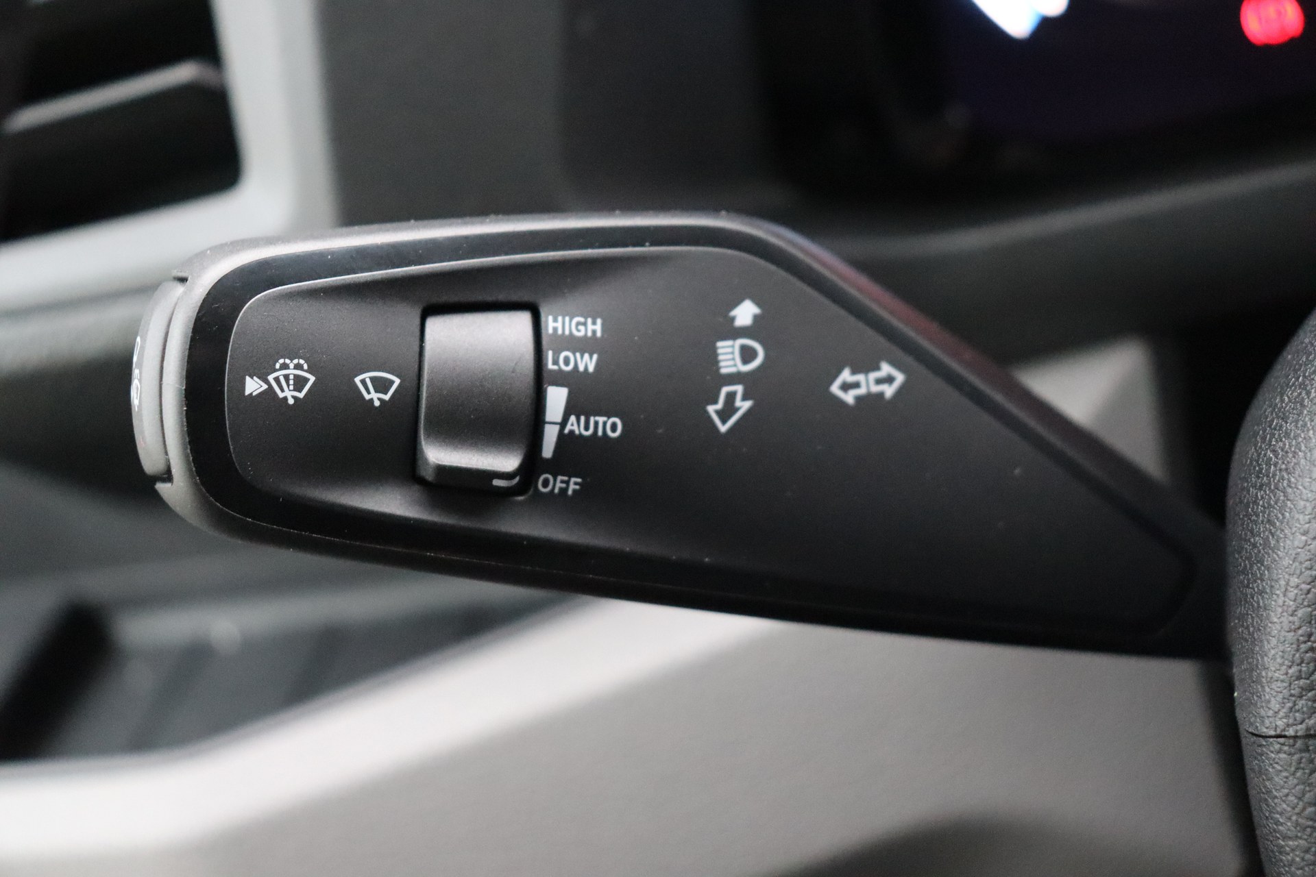 VOLKSWAGEN CRAFTER 2.0 TDI 177ch AT8 35 Fourgon L5H3 4490 mm