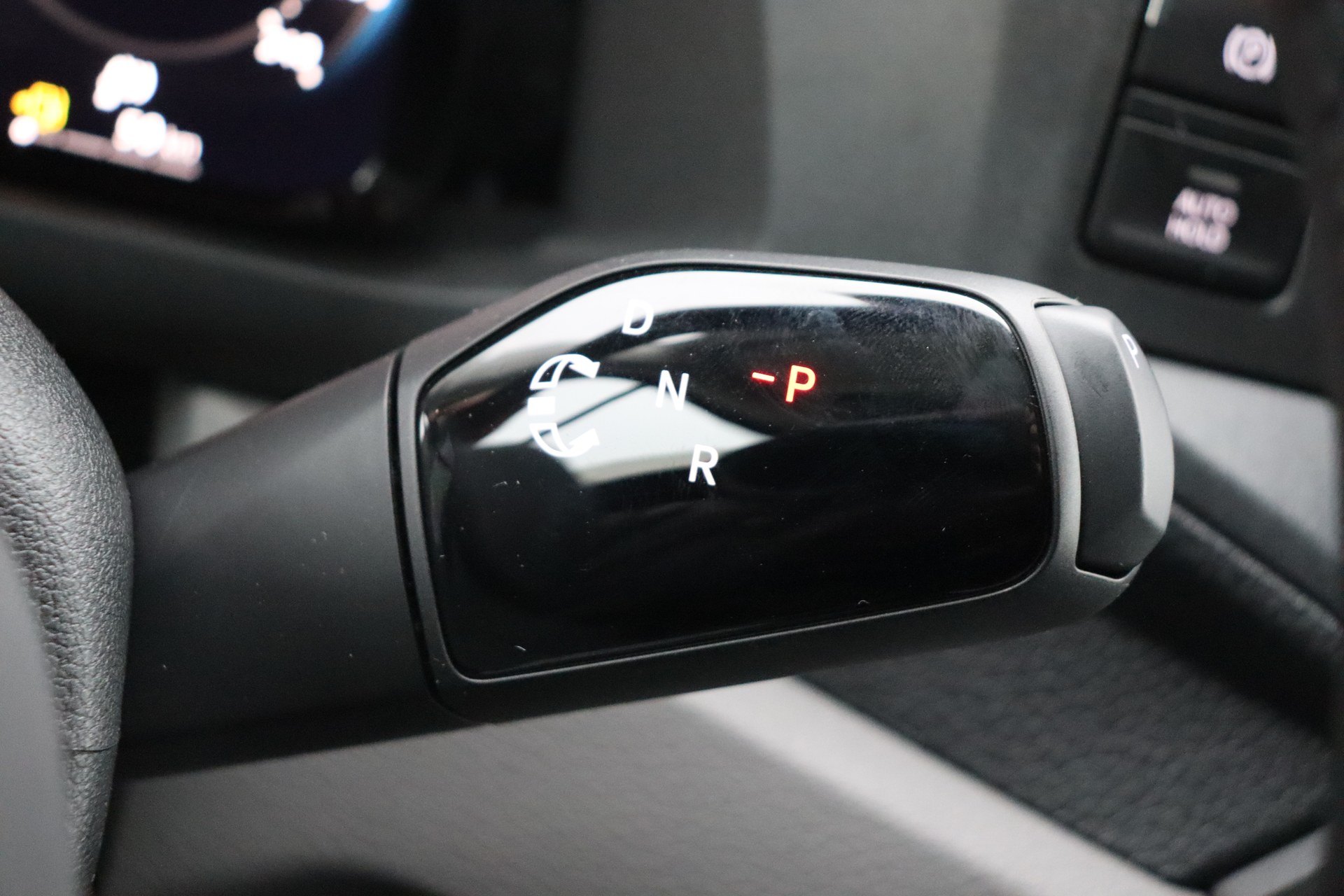 VOLKSWAGEN CRAFTER 2.0 TDI 177ch AT8 35 Fourgon L5H3 4490 mm