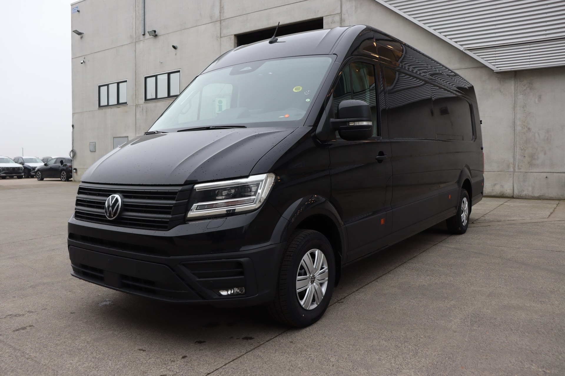 VOLKSWAGEN CRAFTER 2.0 TDI 177ch AT8 35 Fourgon L5H3 4490 mm