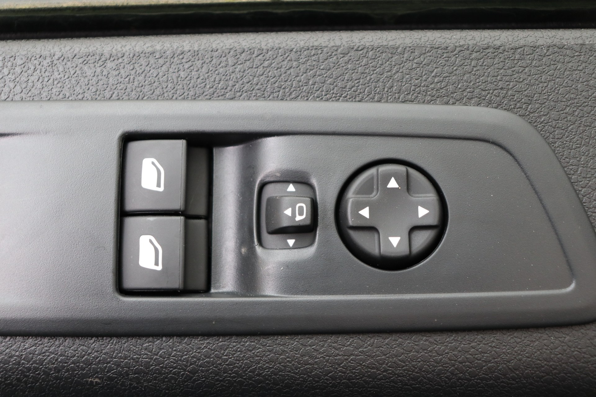 PEUGEOT E-EXPERT 75 kWh 136ch Long Double Cabine