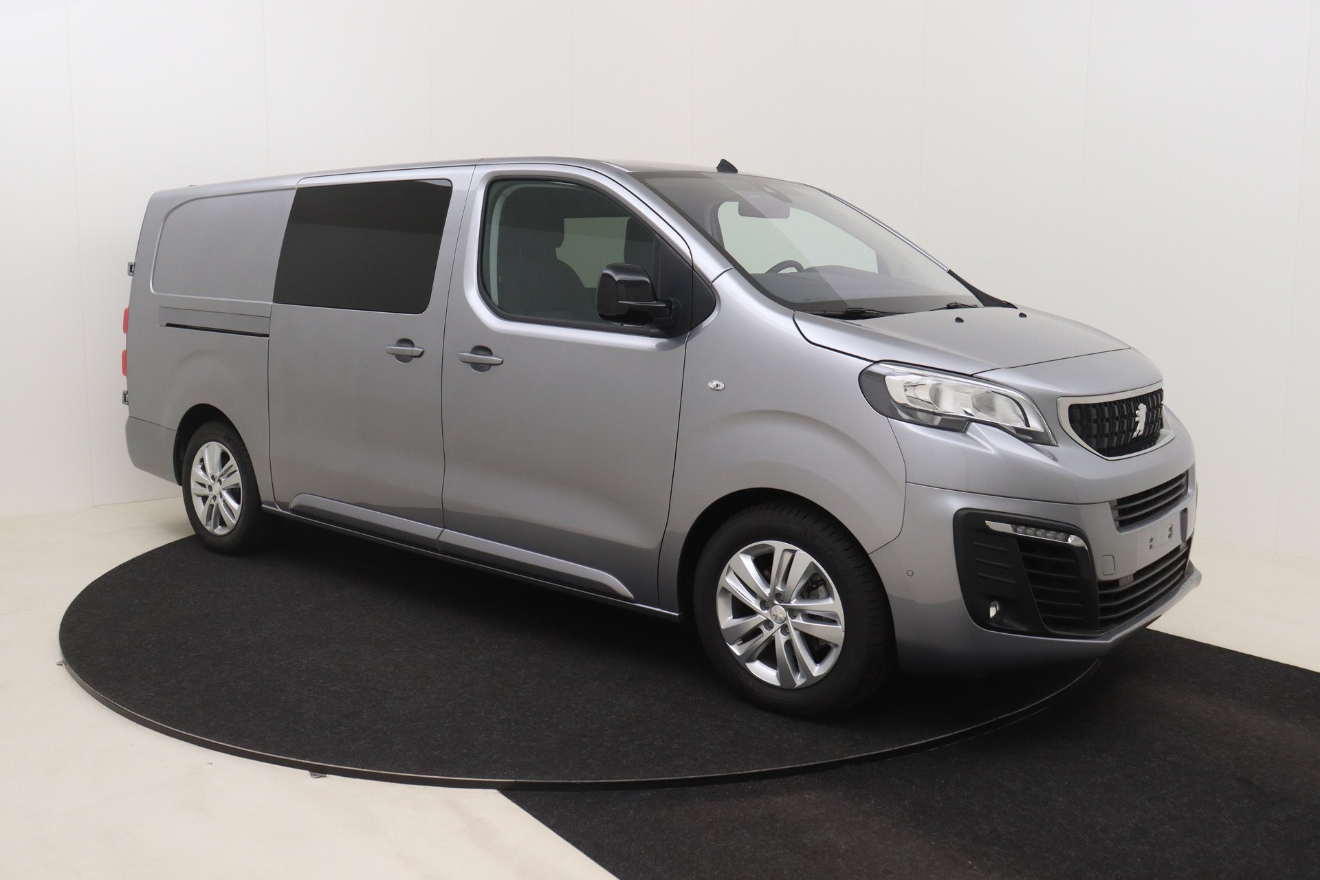 PEUGEOT E-EXPERT 75 kWh 136ch Long Double Cabine