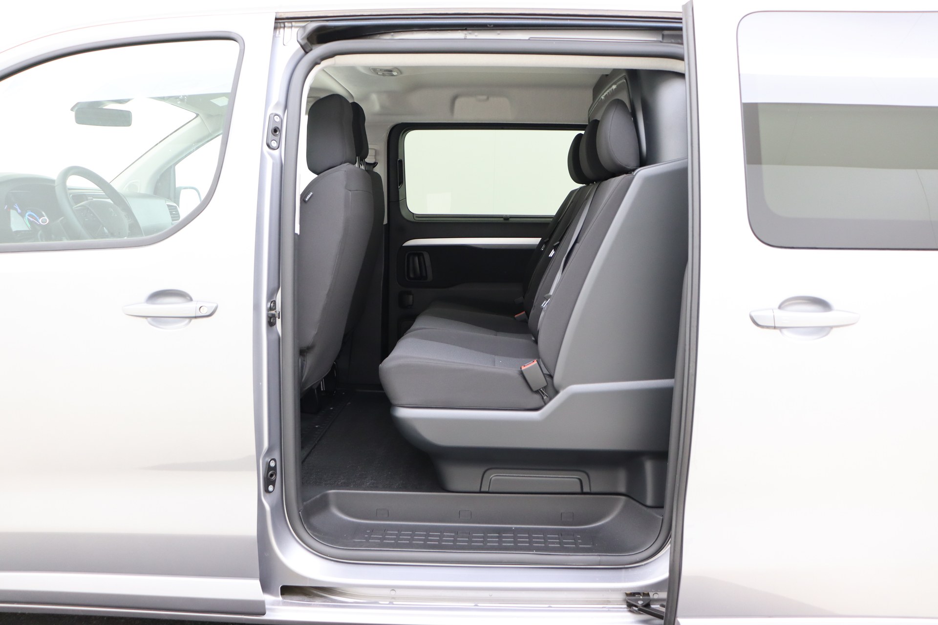 PEUGEOT E-EXPERT 75 kWh 136ch Long Double Cabine
