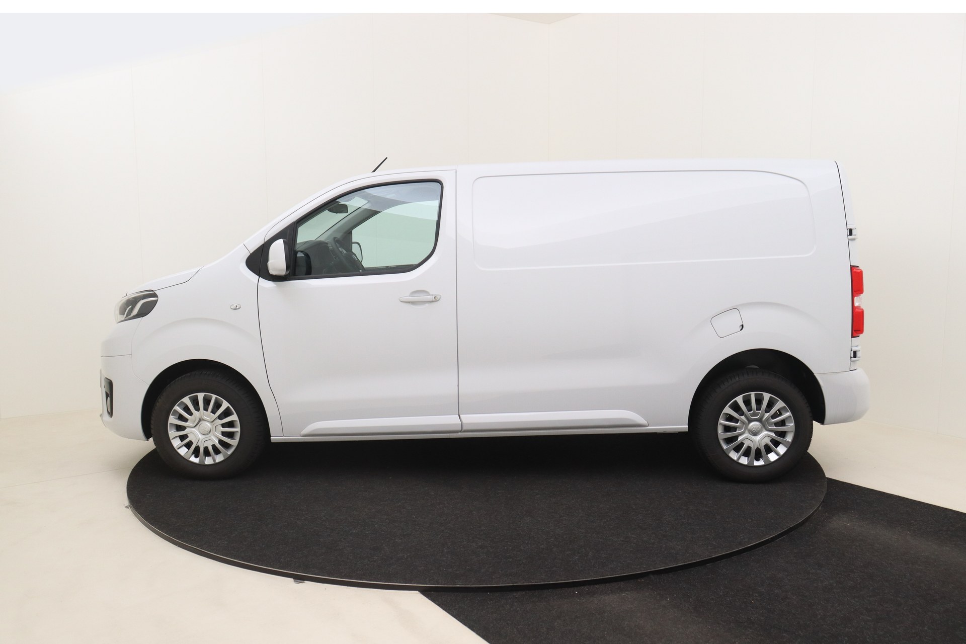 TOYOTA PROACE 2.0D 144ch 6MT Medium Comfort