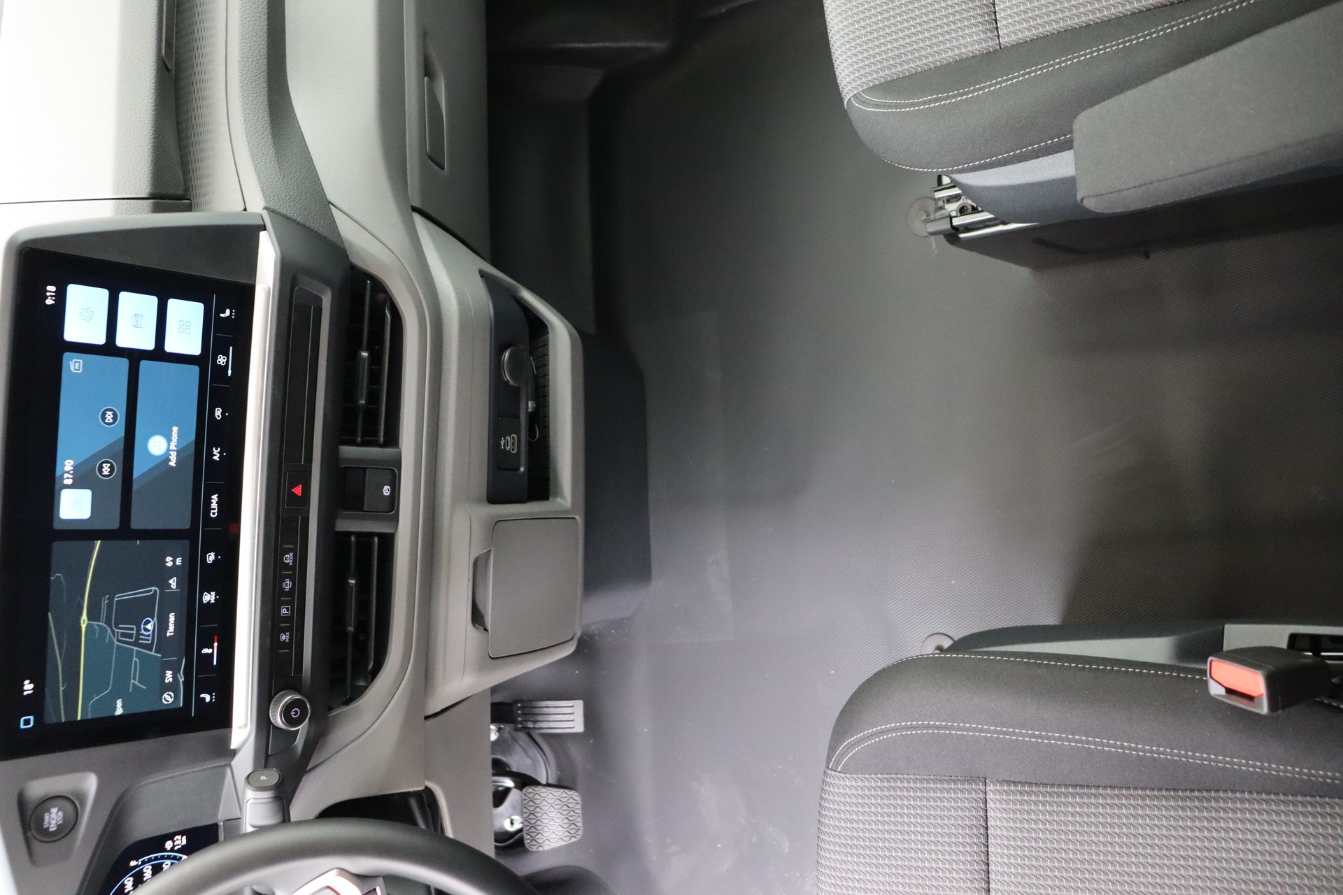 VOLKSWAGEN TRANSPORTER 2.0 TDI 150ch Aut. T7 Fourgon 3100 mm
