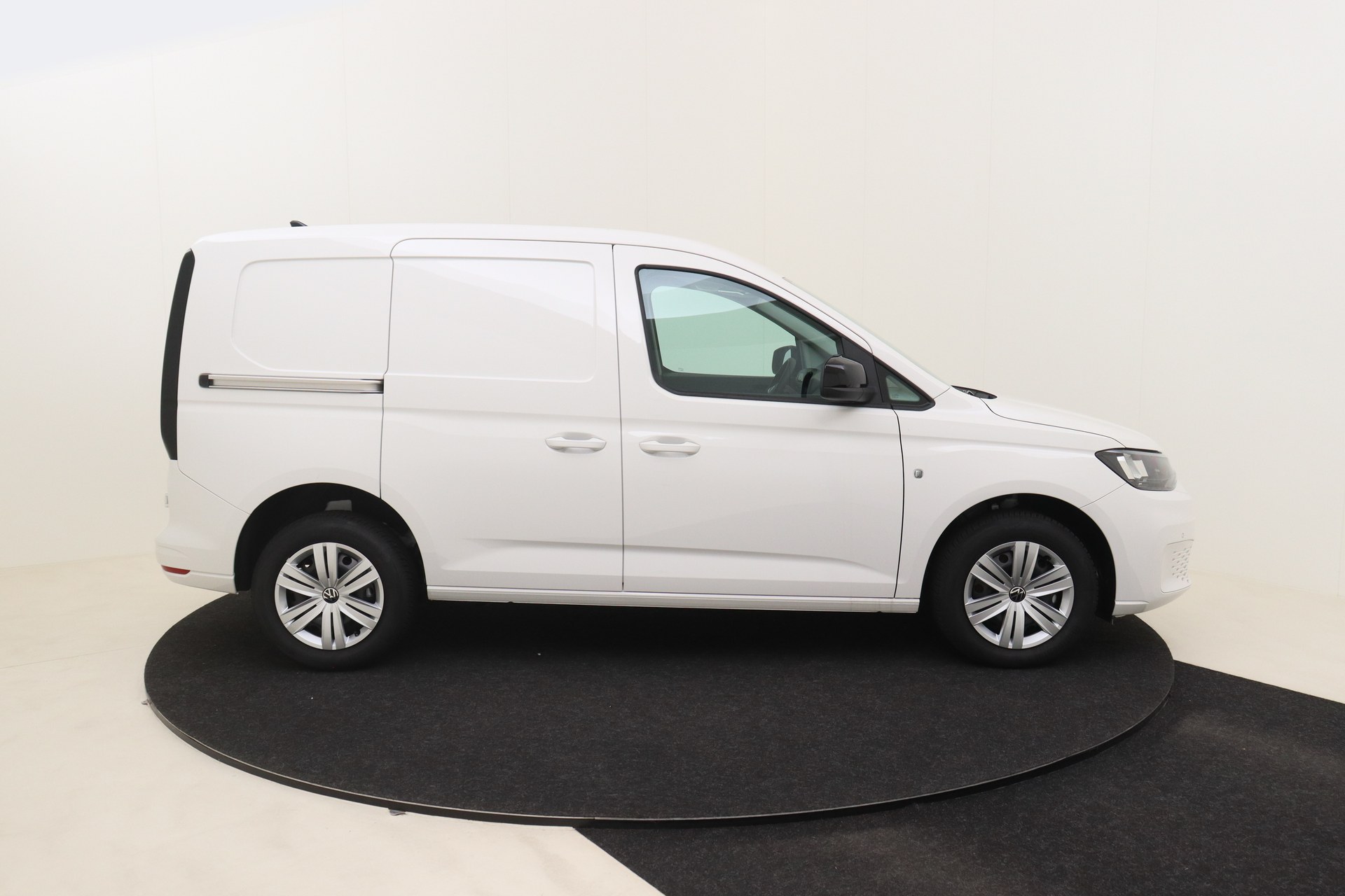 VOLKSWAGEN CADDY 2.0 TDI 122ch DSG 7 Cargo SWB