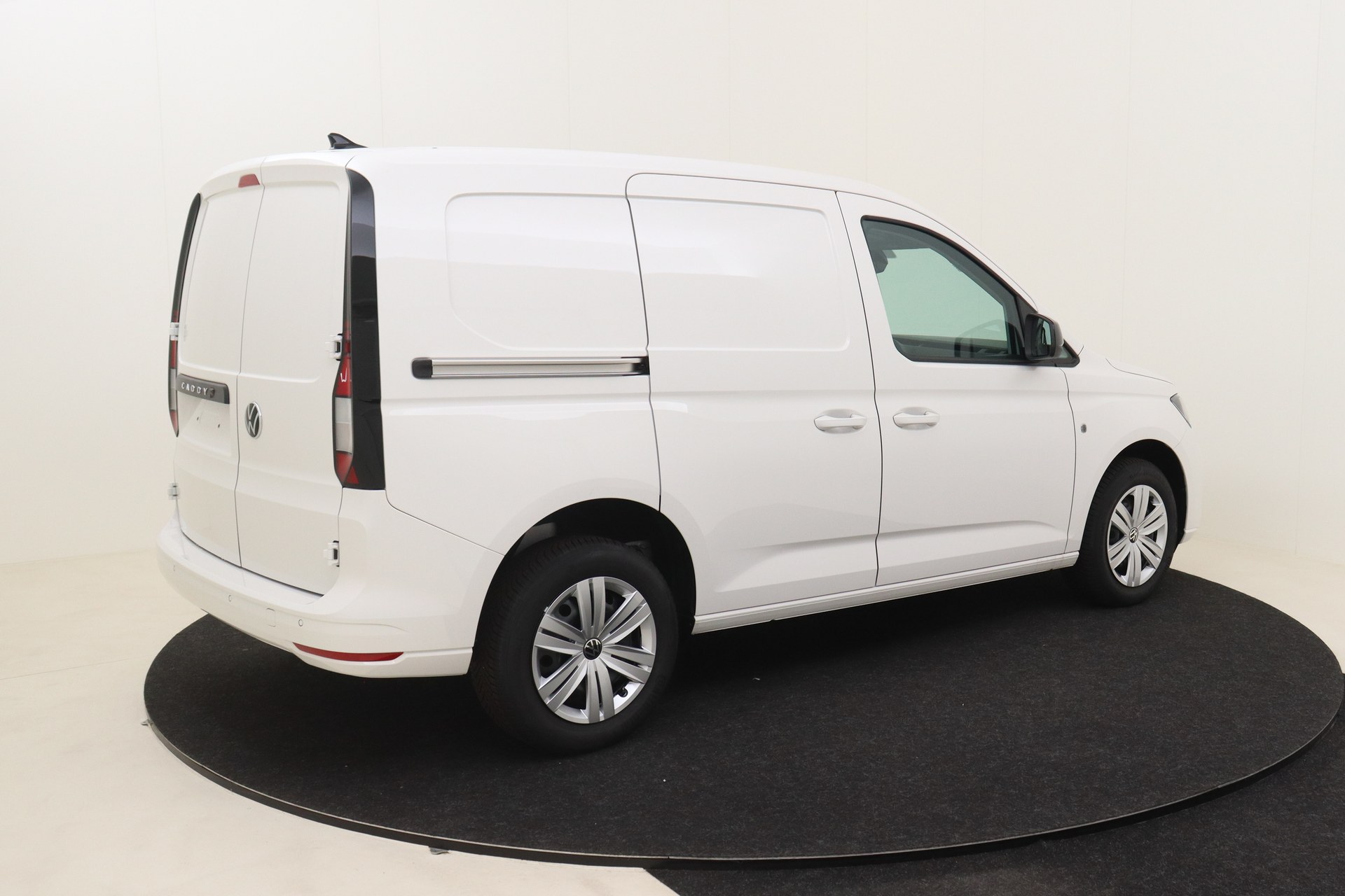 VOLKSWAGEN CADDY 2.0 TDI 122ch DSG 7 Cargo SWB