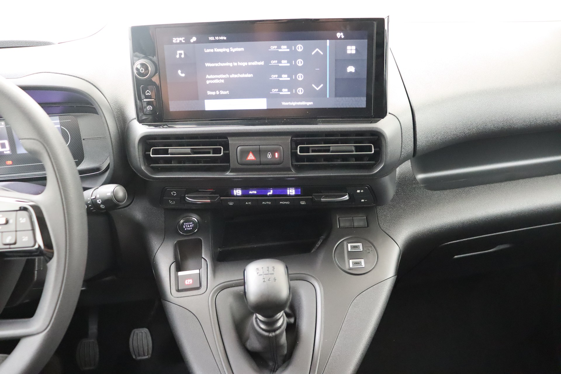 CITROEN BERLINGO 1.5 BlueHDi 100ch S&S Man.6 NEW Van Maat M Light