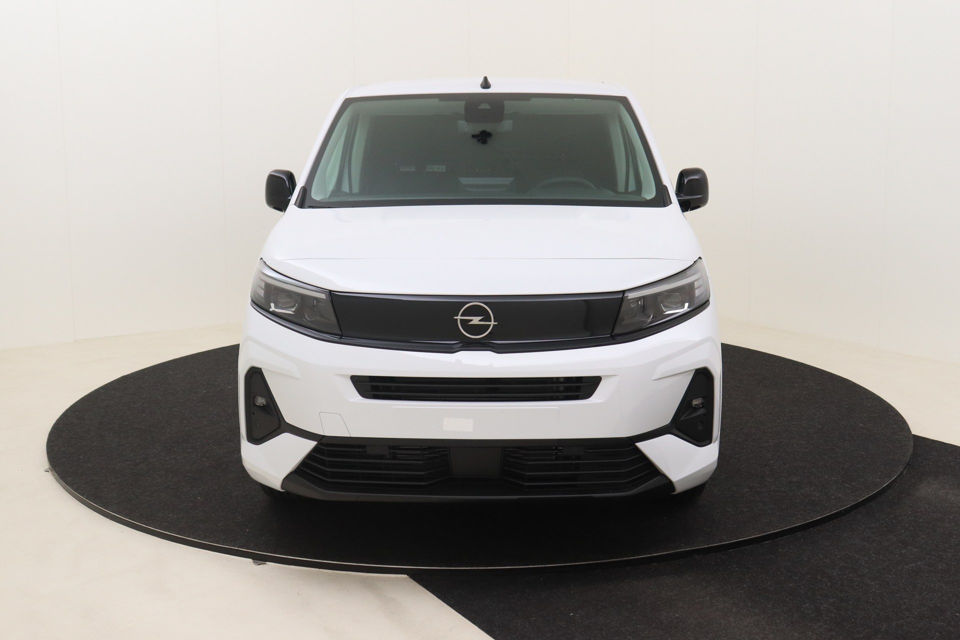 OPEL COMBO 1.5 Turbo D 100ch S/S MT6 NEW Cargo L1H1 Light
