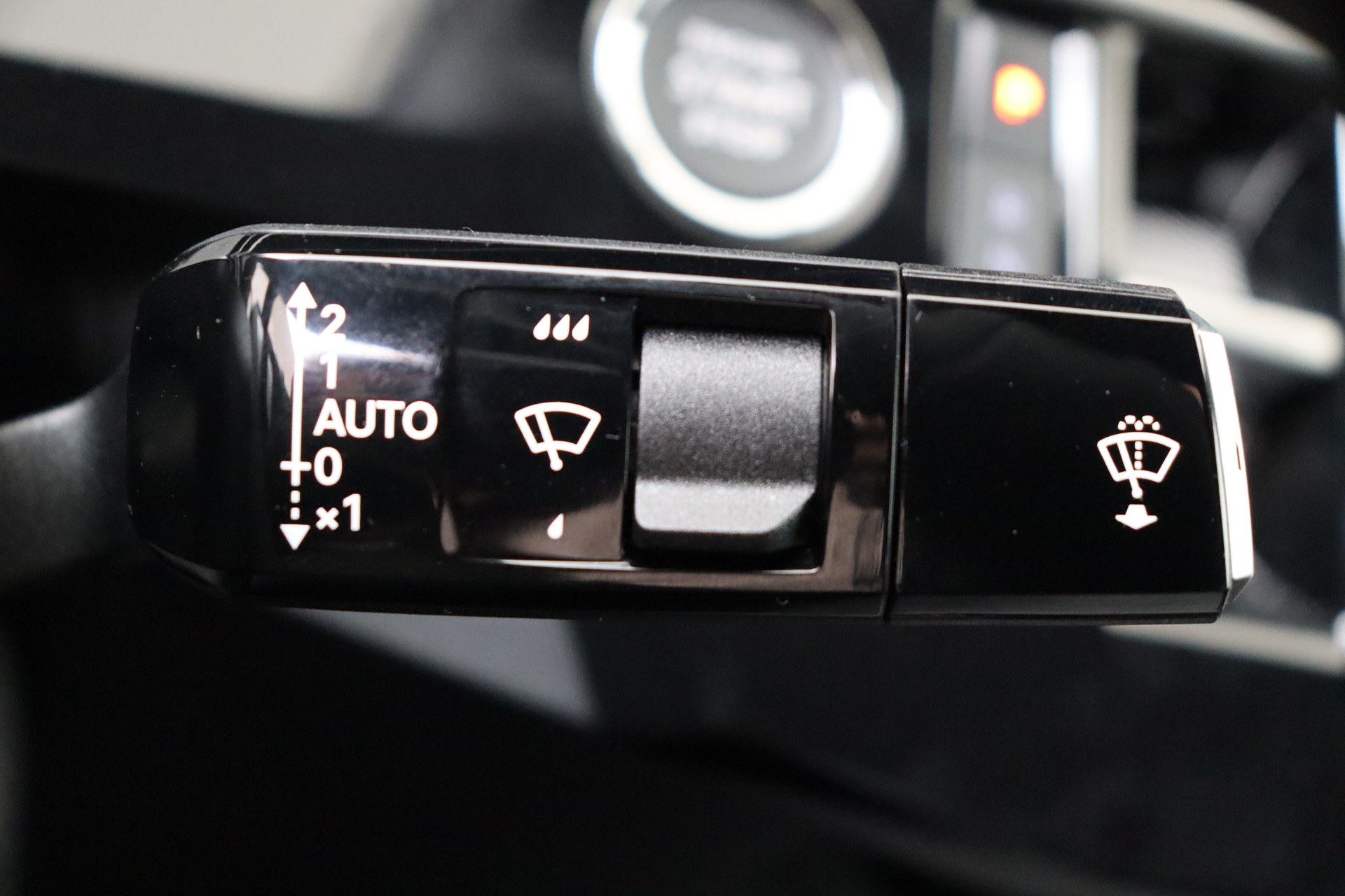 PEUGEOT 3008 Hybrid 145ch e-DSC6 GT