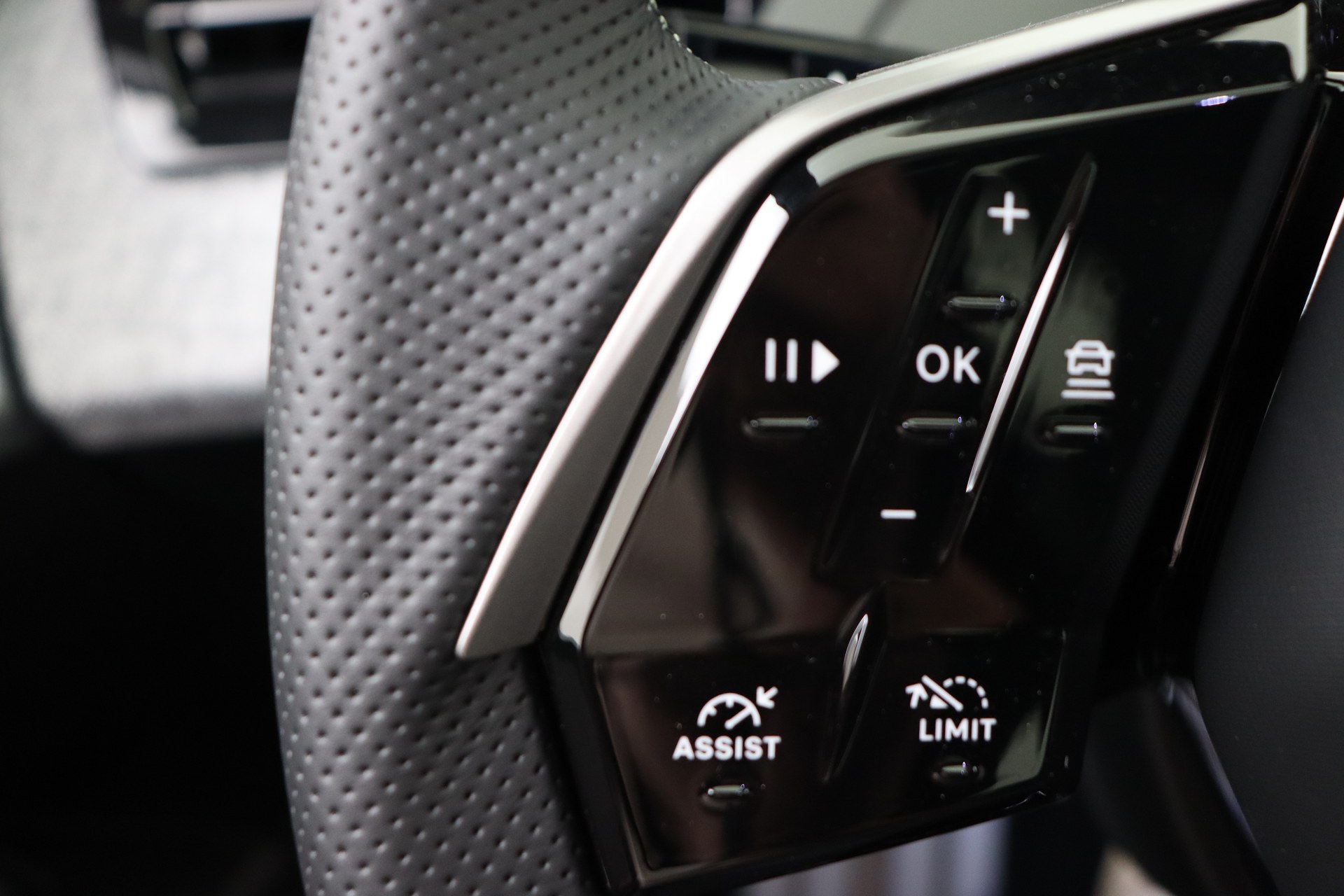 PEUGEOT 3008 Hybrid 145ch e-DSC6 GT