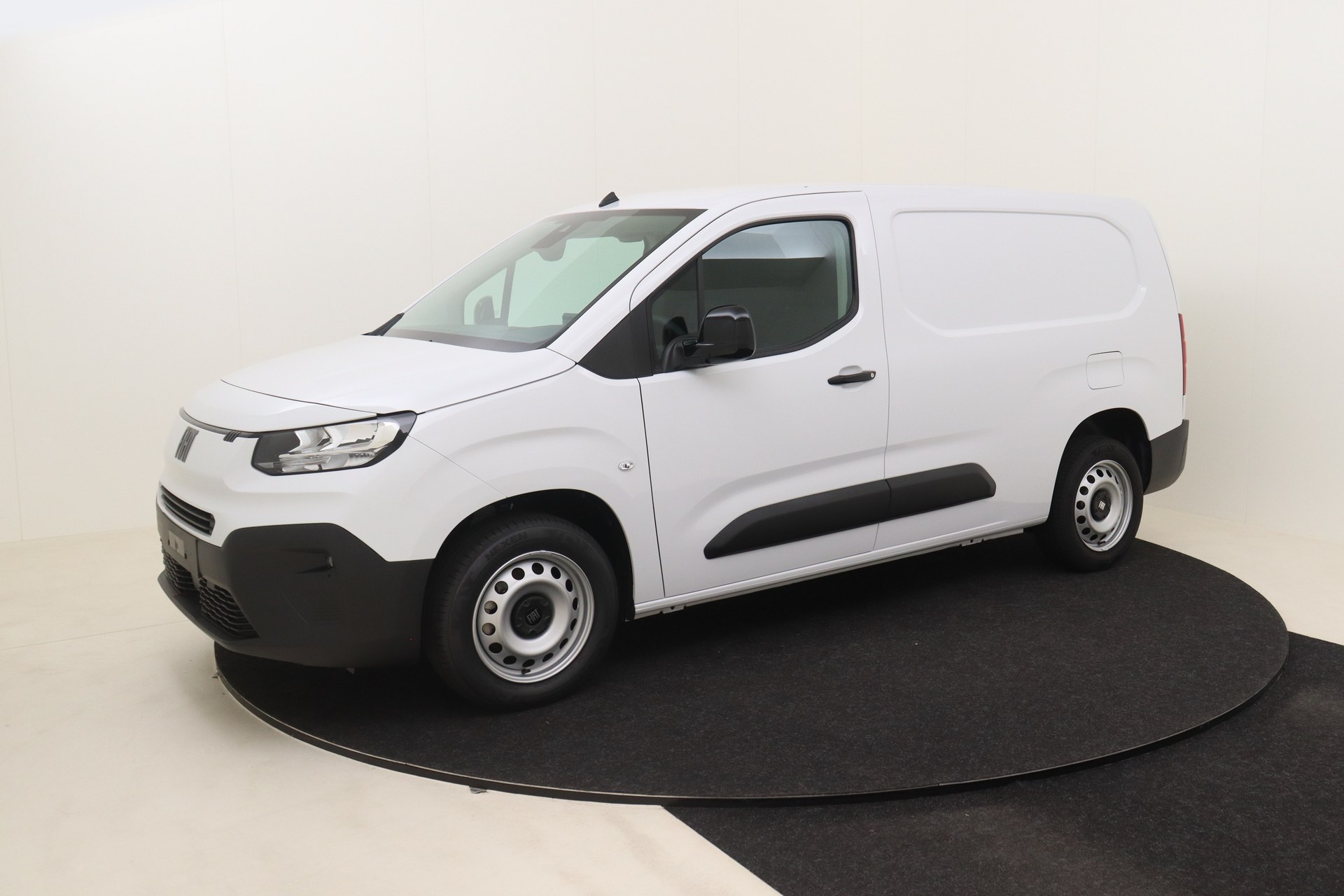 FIAT DOBLO 1.5 BlueHDI 130ch AT8 New Van LWB Club
