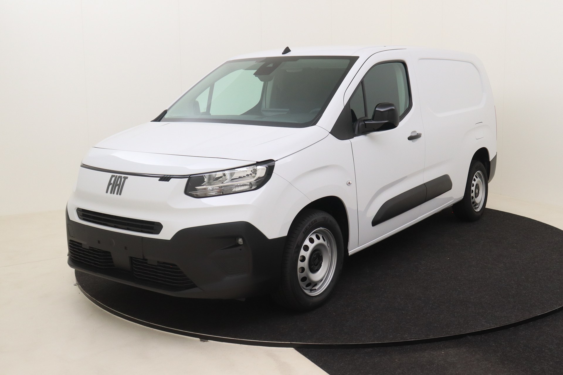 FIAT DOBLO 1.5 BlueHDI 130ch AT8 New Van LWB Club