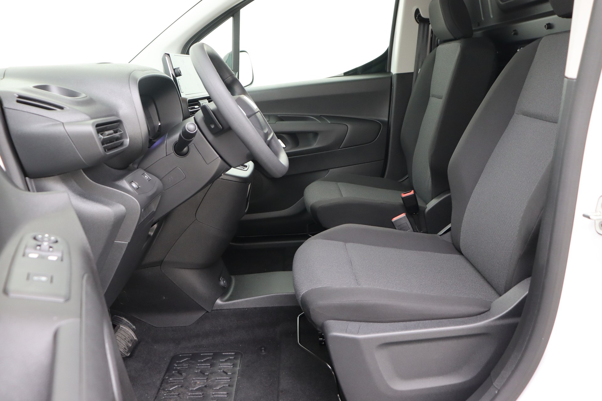 FIAT DOBLO 1.5 BlueHDI 130ch AT8 New Van LWB Club