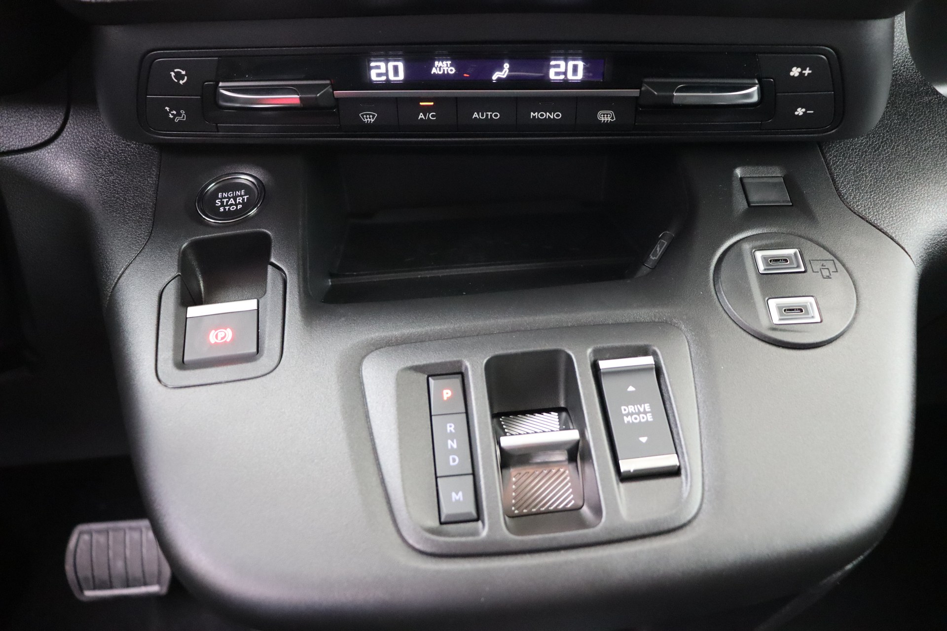 FIAT DOBLO 1.5 BlueHDI 130ch AT8 New Van LWB Club