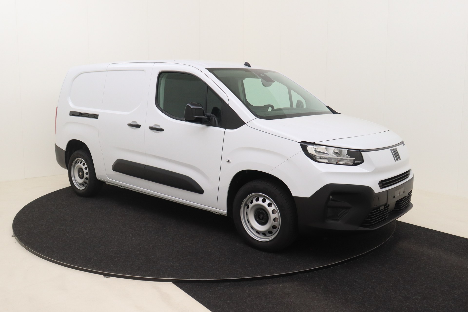 FIAT DOBLO 1.5 BlueHDI 130ch AT8 New Van LWB Club