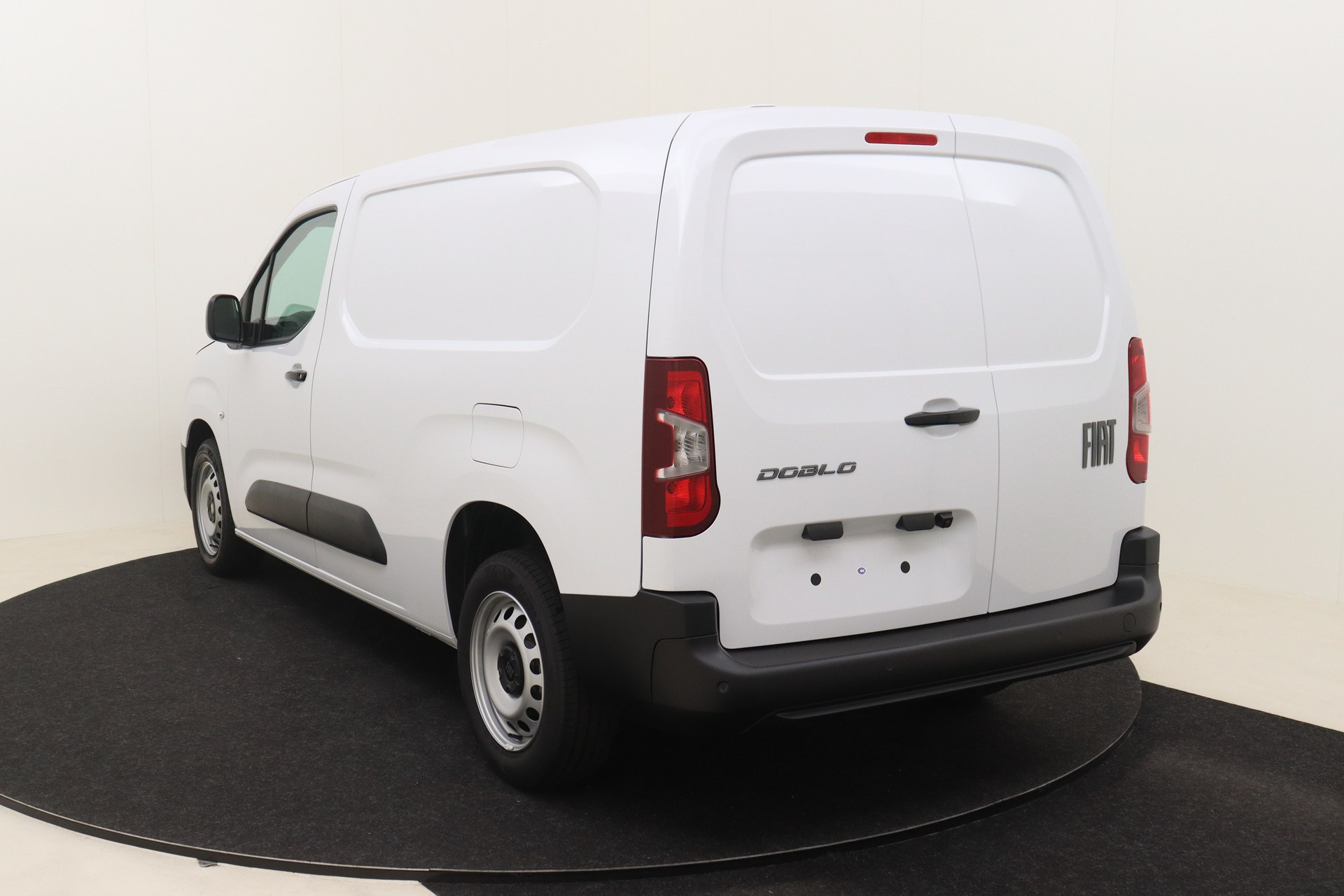 FIAT DOBLO 1.5 BlueHDI 130ch AT8 New Van LWB Club