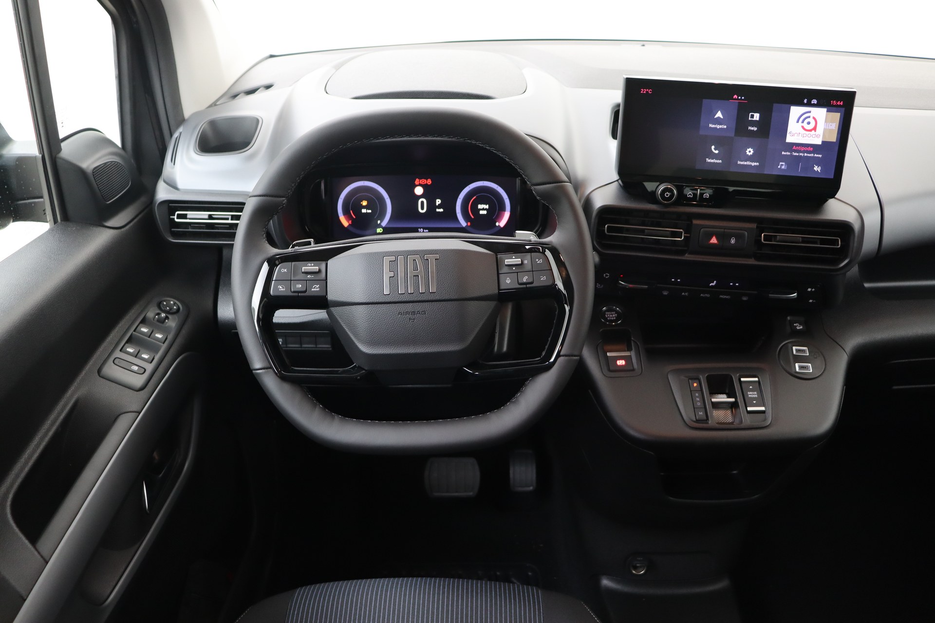 FIAT DOBLO 1.5 BlueHDI 130hp AT8 Combi LWB M1 Feel