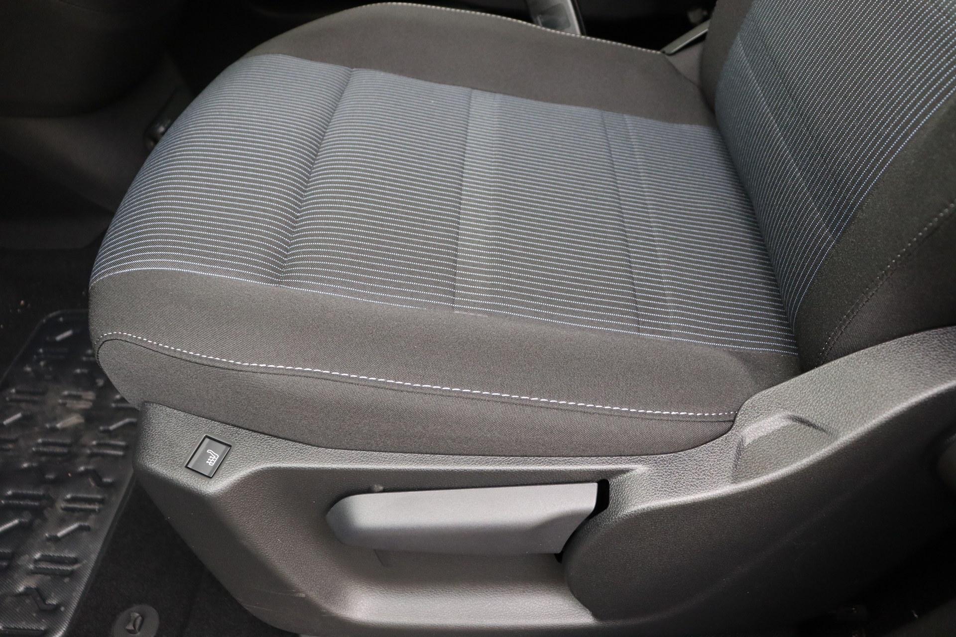 FIAT DOBLO 1.5 BlueHDI 130hp AT8 Combi LWB M1 Feel