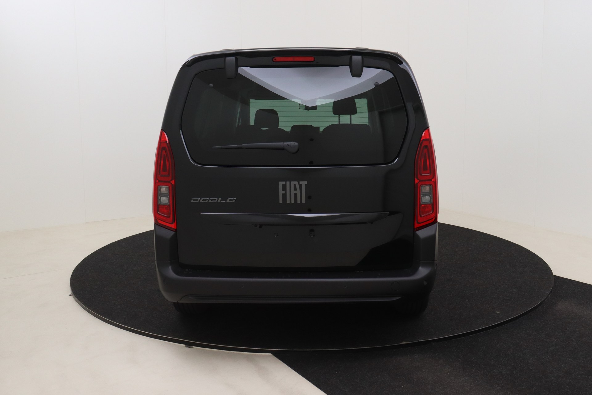 FIAT DOBLO 1.5 BlueHDI 130hp AT8 Combi LWB M1 Feel