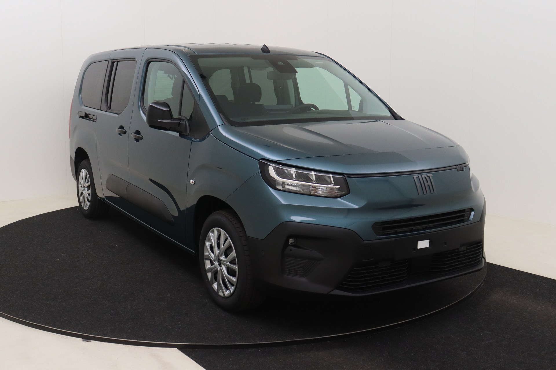 FIAT DOBLO 1.5 BlueHDI 130hp AT8 Combi LWB M1 Feel