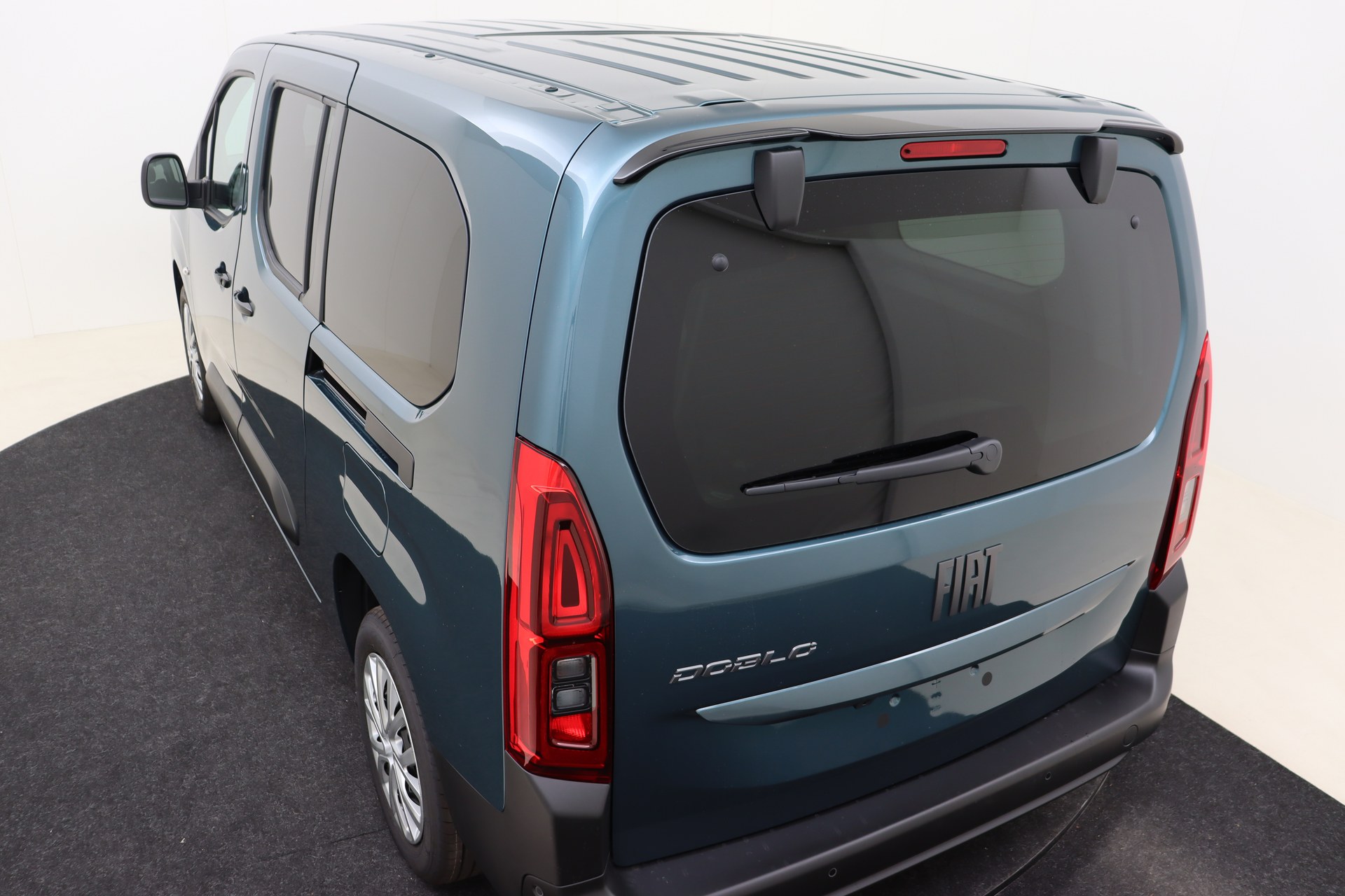 FIAT DOBLO 1.5 BlueHDI 130hp AT8 Combi LWB M1 Feel