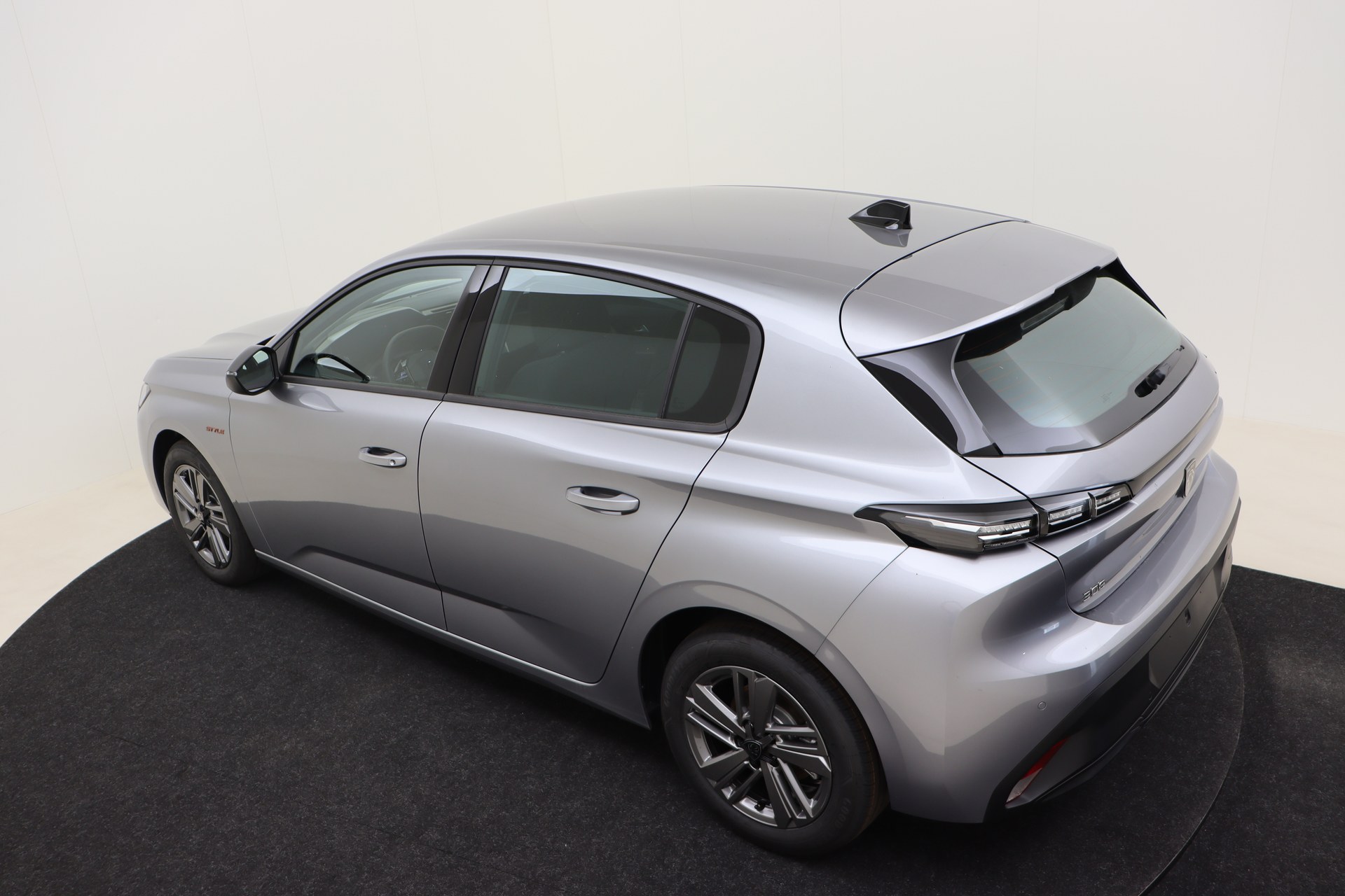 PEUGEOT 308 1.5 BlueHDI 130ch EAT8 Style