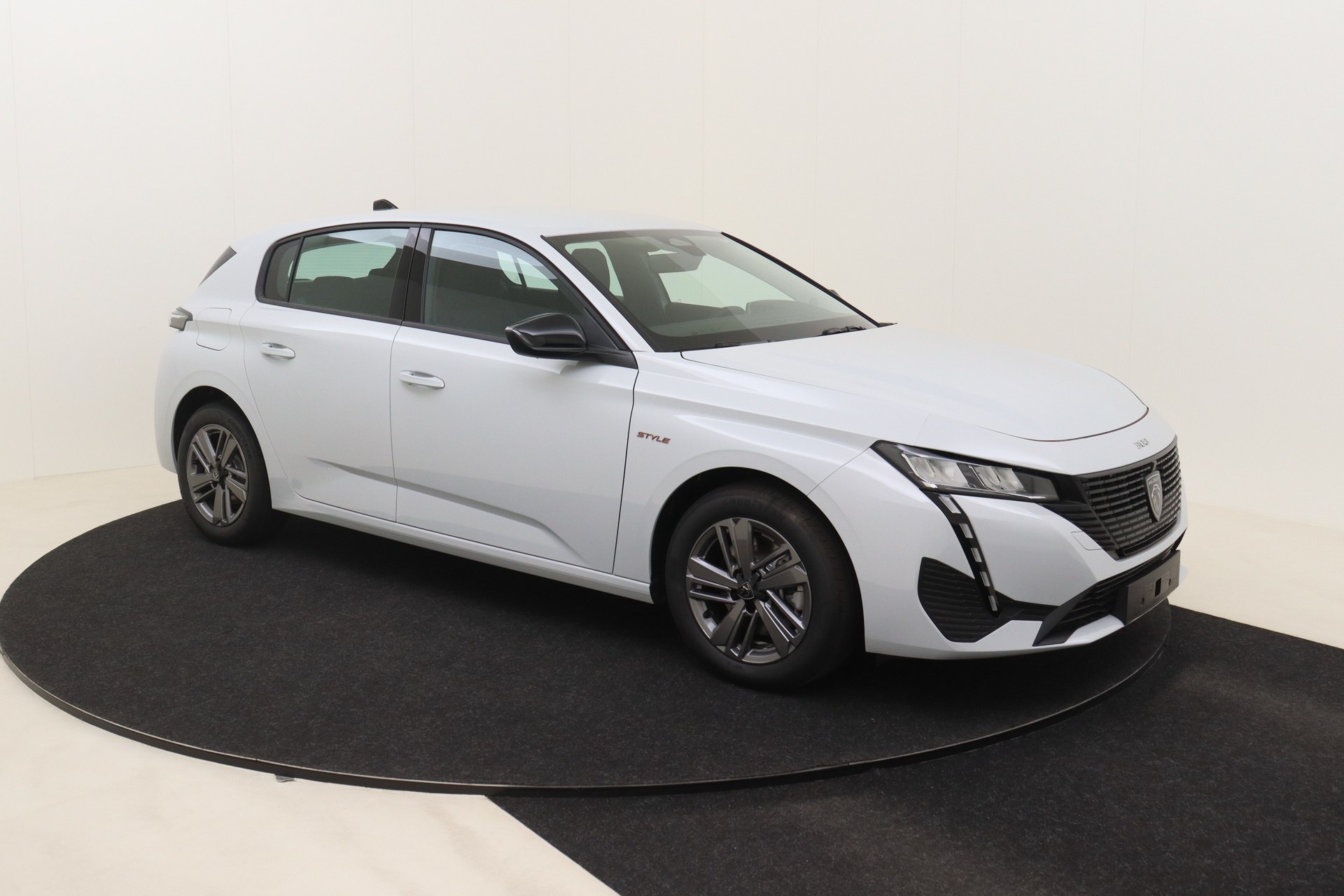 PEUGEOT 308 1.5 BlueHDI 130ch EAT8 Style