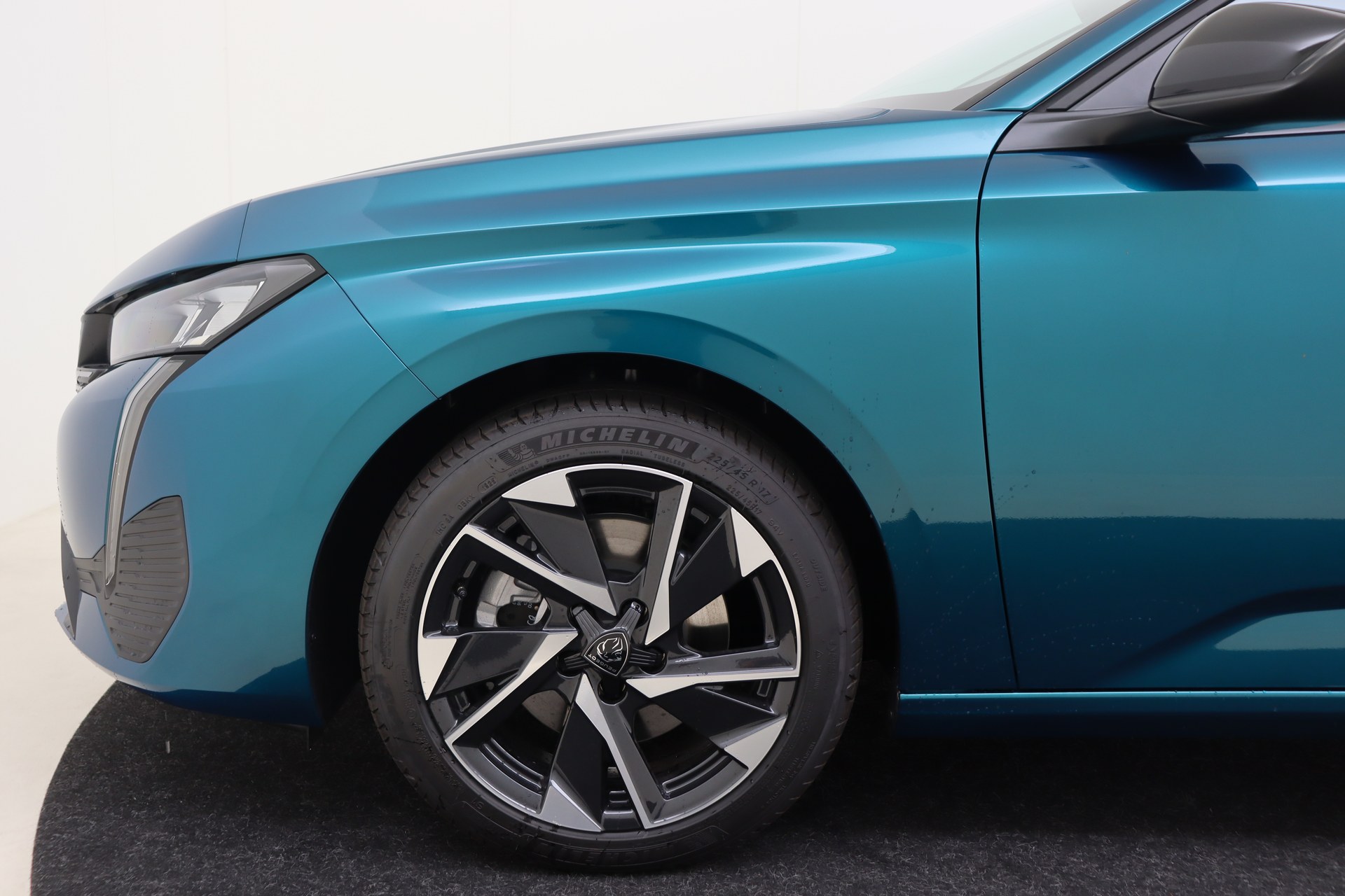 PEUGEOT 308 1.5 BlueHDI 130ch EAT8 Allure