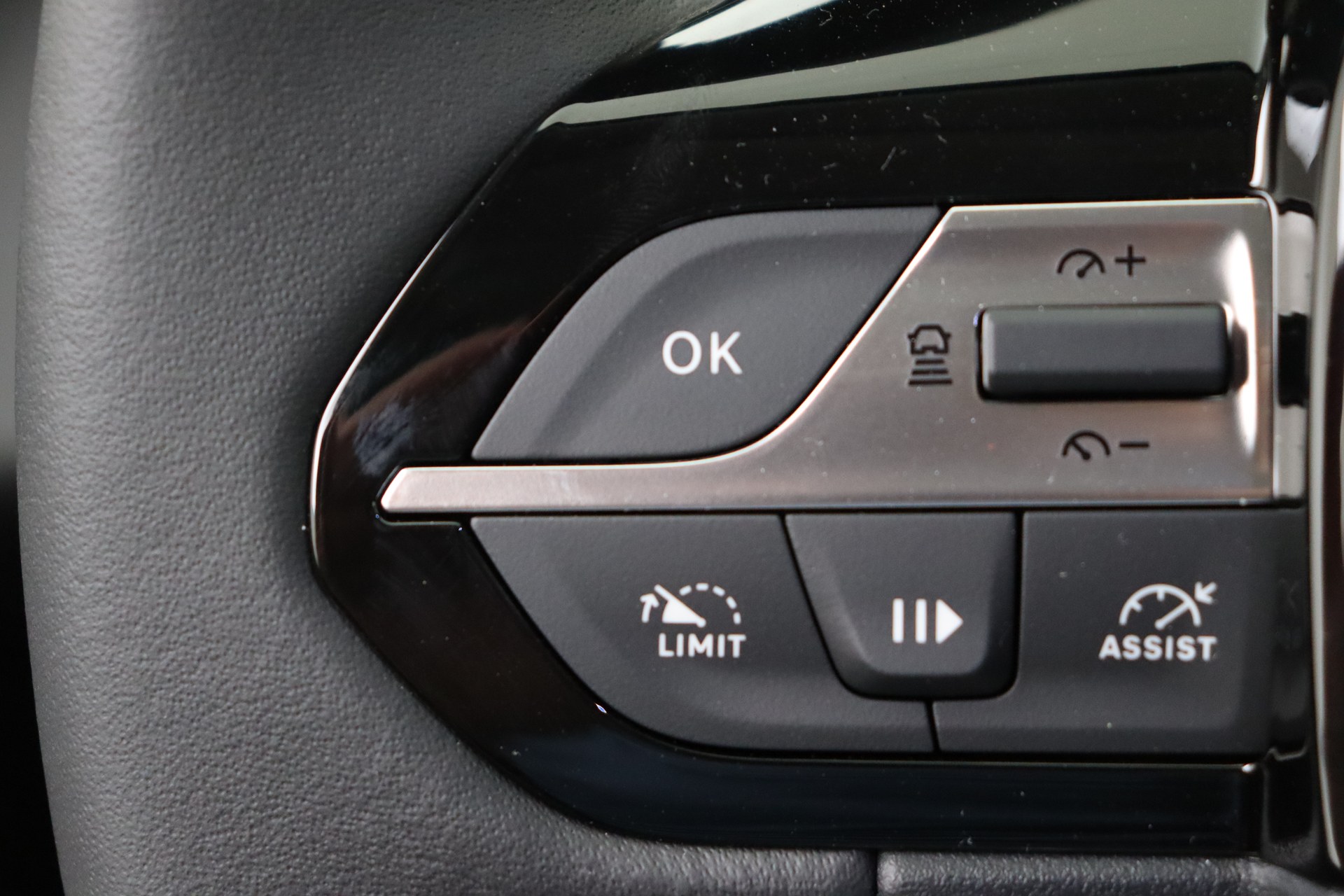 PEUGEOT 308 SW 1.5 BlueHDI 130ch EAT8 Style