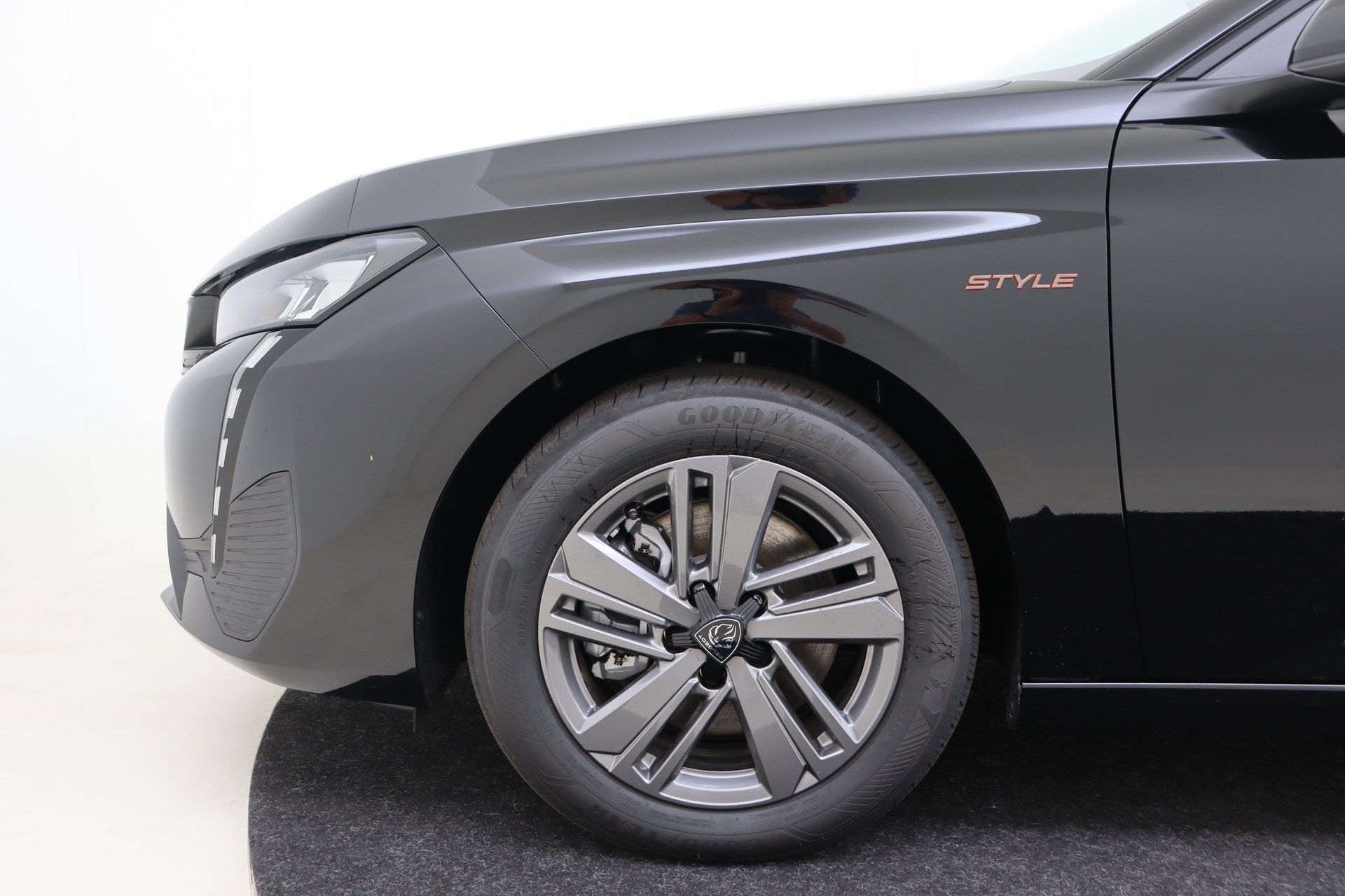 PEUGEOT 308 SW 1.5 BlueHDI 130ch EAT8 Style
