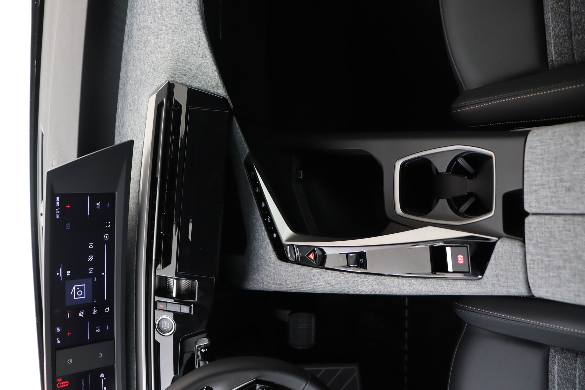 PEUGEOT 3008 Hybrid 145ch e-DSC6 Allure