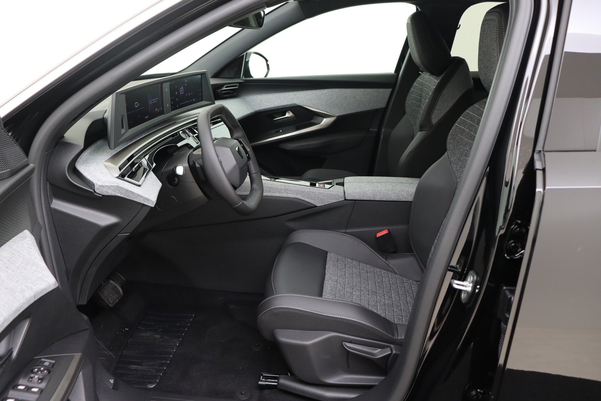 PEUGEOT 3008 Hybrid 145ch e-DSC6 Allure