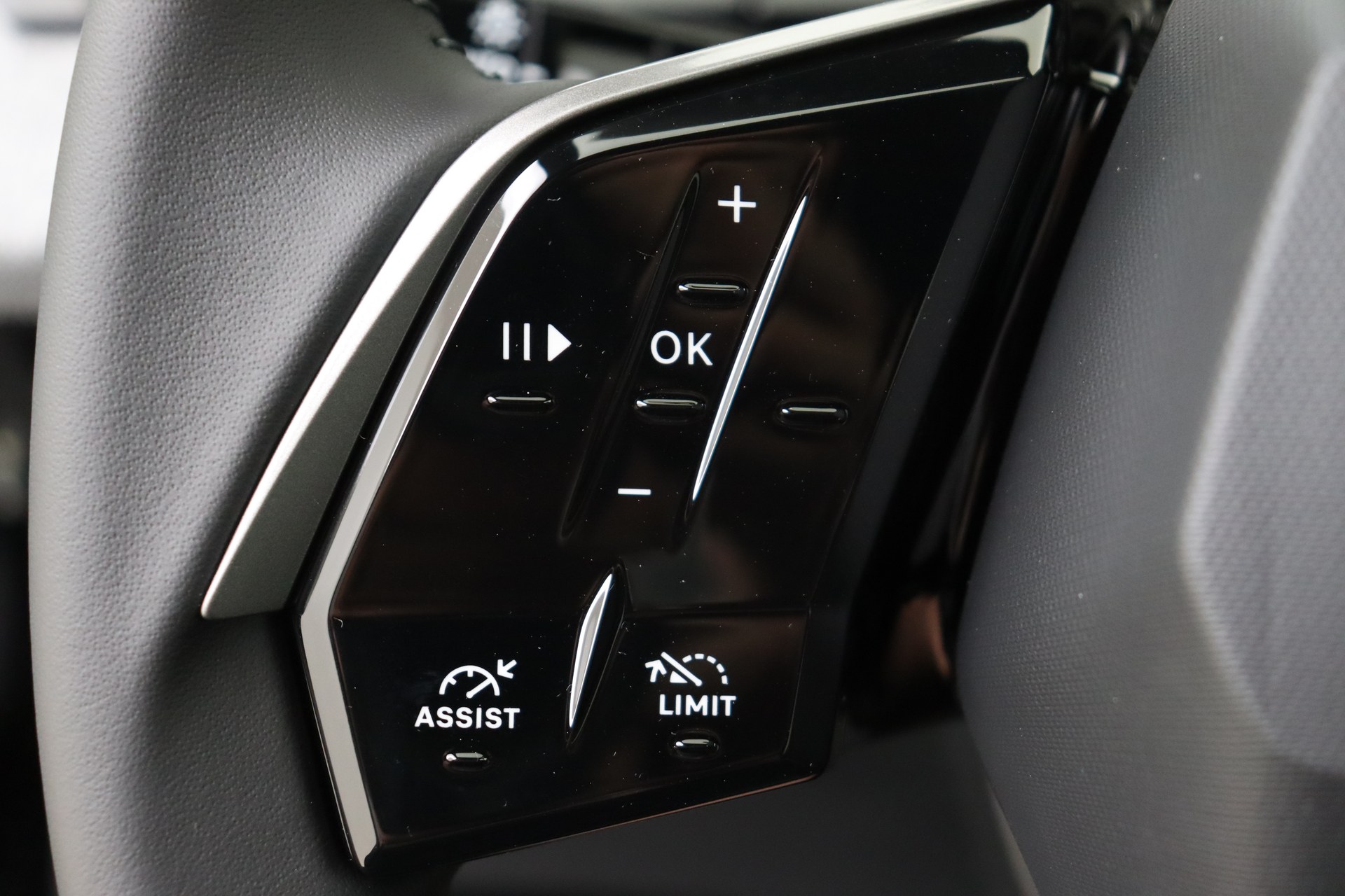 PEUGEOT 3008 Hybrid 145ch e-DSC6 Allure