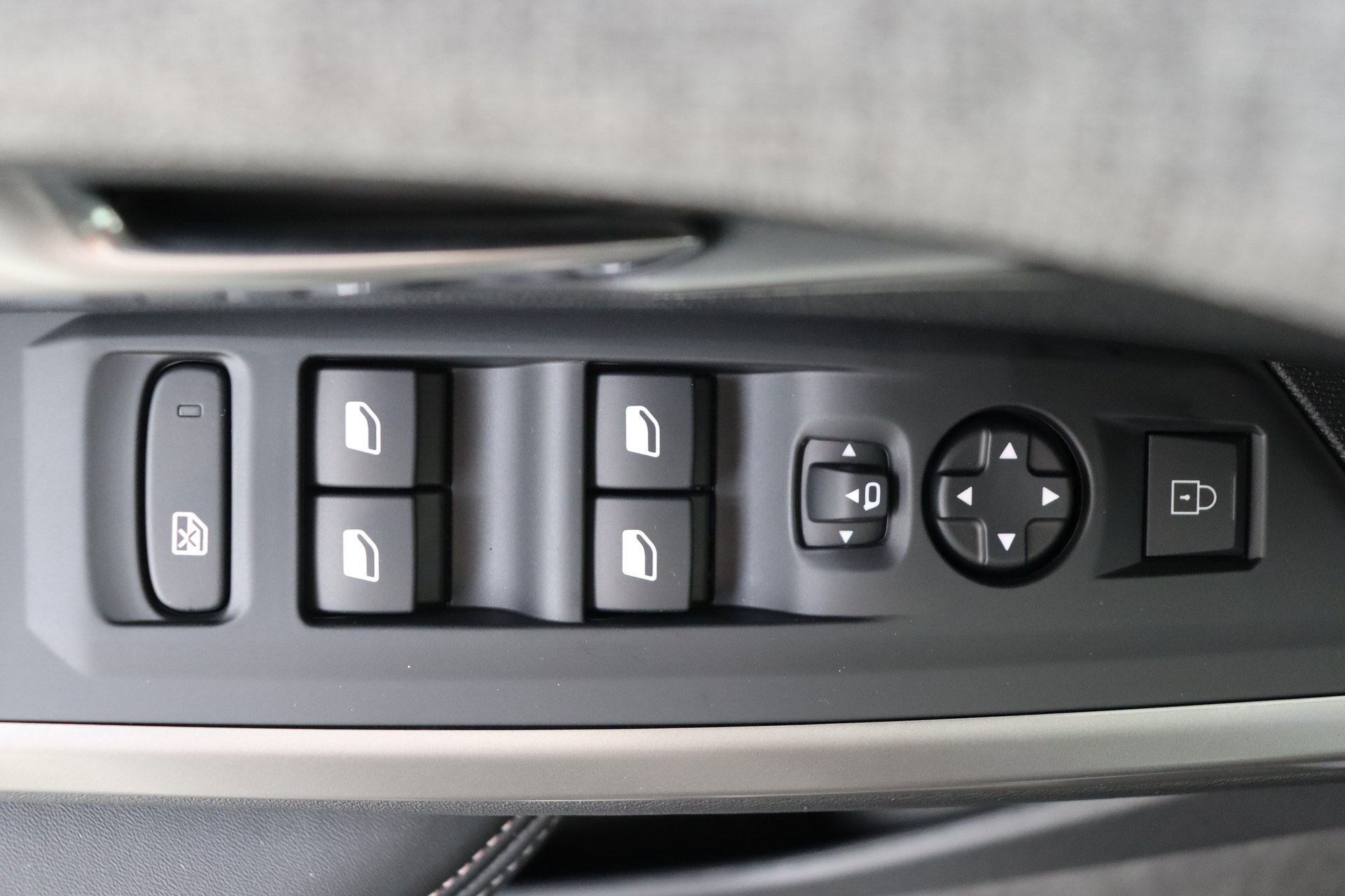 PEUGEOT 3008 Hybrid 145ch e-DSC6 Allure