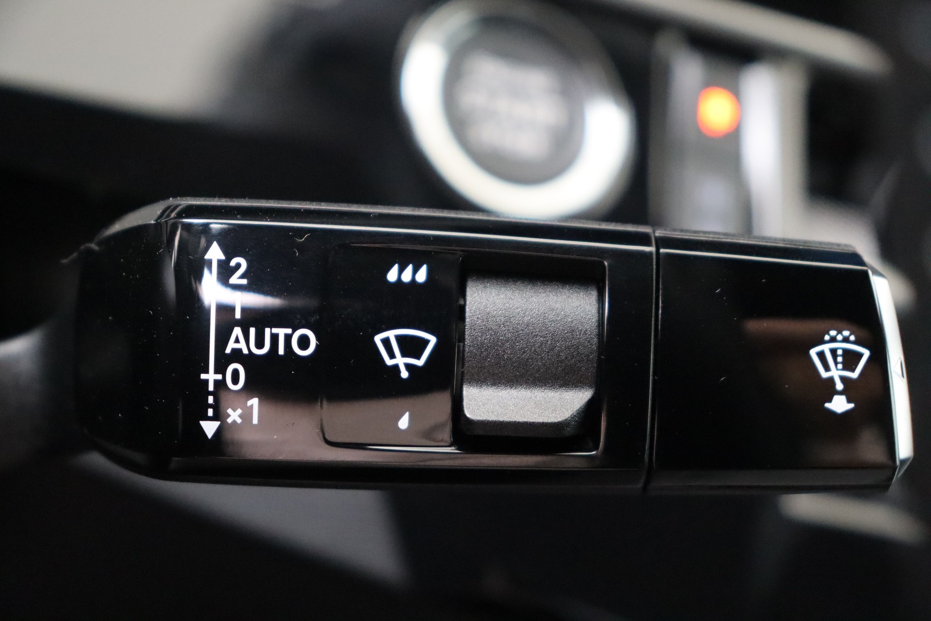 PEUGEOT 3008 Hybrid 145ch e-DSC6 Allure