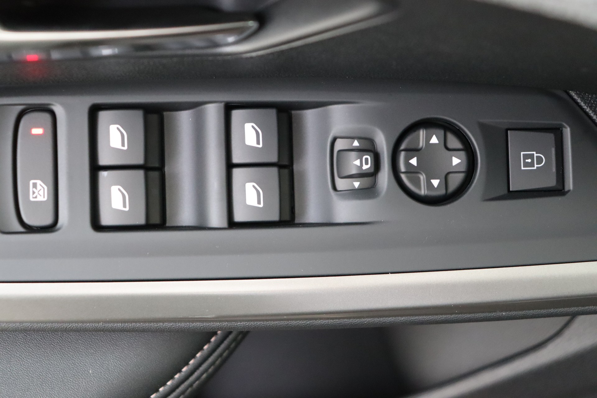 PEUGEOT 3008 Hybrid 145ch e-DSC6 Allure