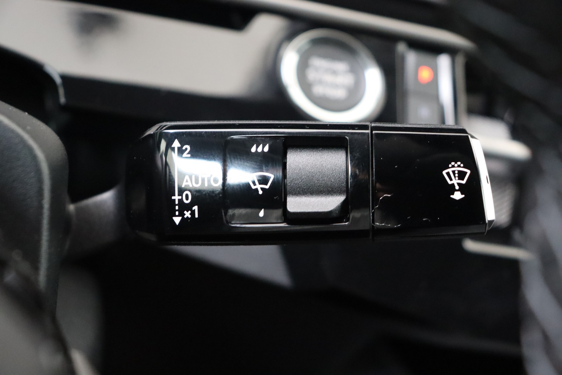 PEUGEOT 3008 Hybrid 145ch e-DSC6 Allure