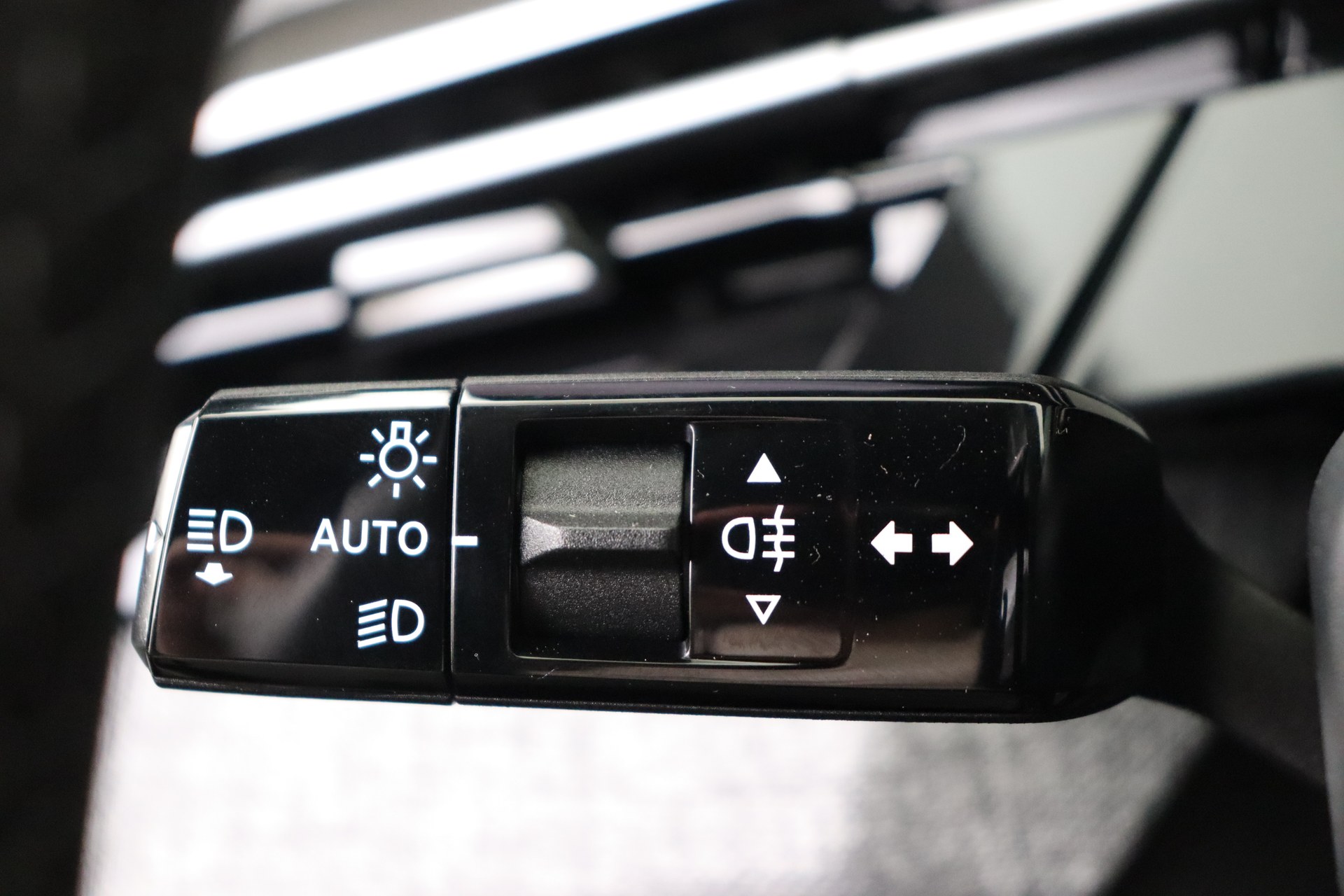 PEUGEOT 3008 Hybrid 145ch e-DSC6 Allure