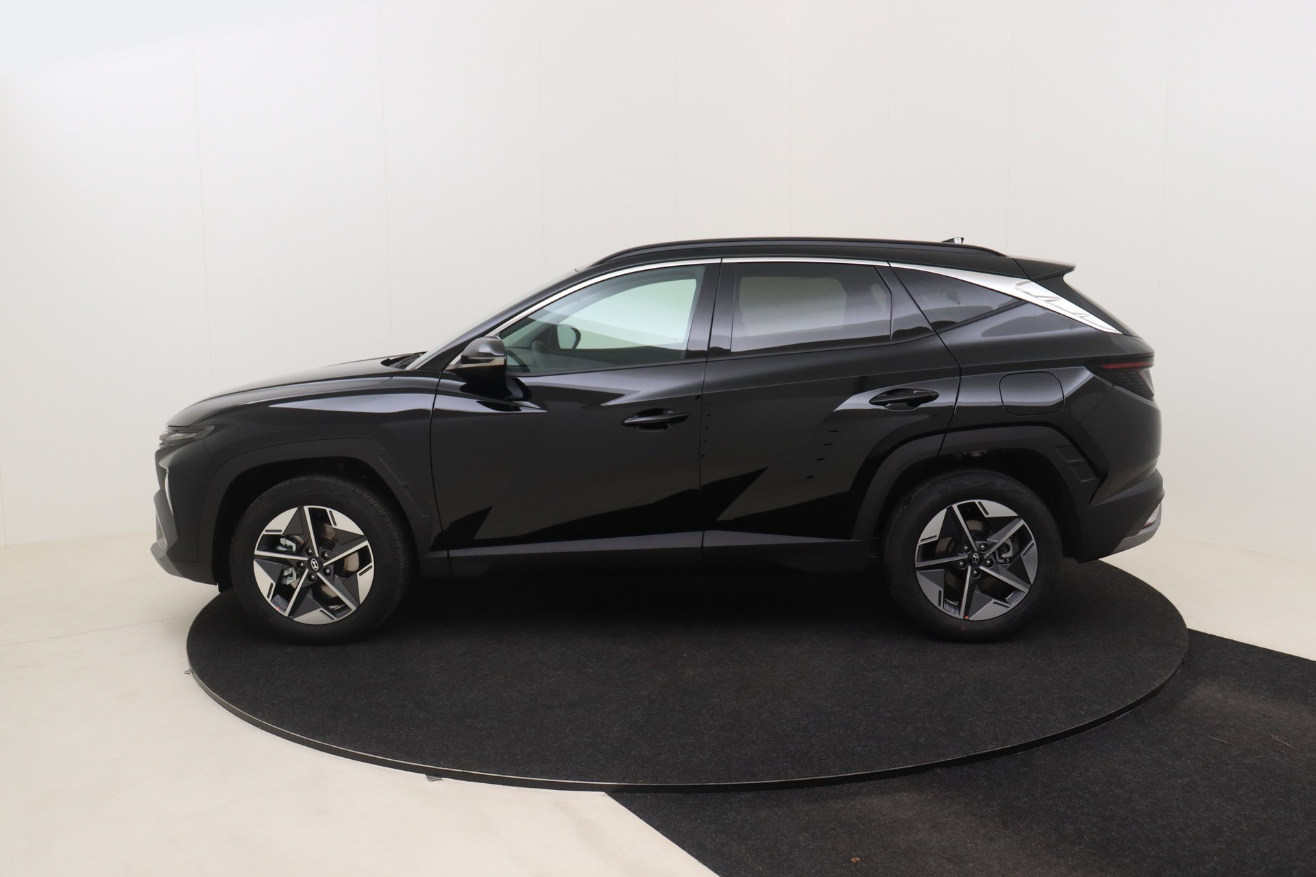 HYUNDAI TUCSON 1.6 T-GDi HEV 215ch 6AT Feel Comfort