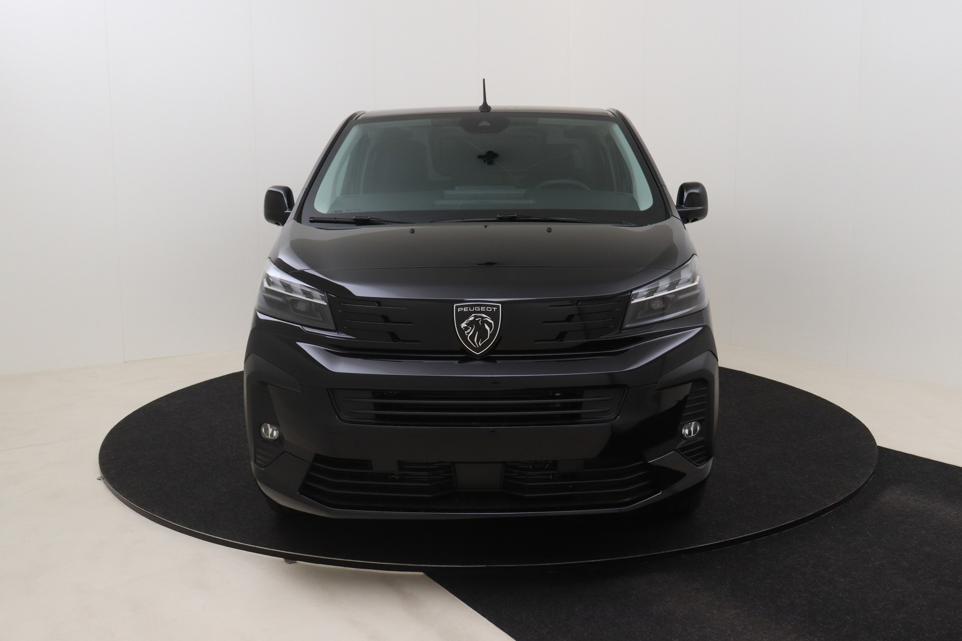 PEUGEOT EXPERT 2,0 BlueHDi 180ch EAT8 Standard