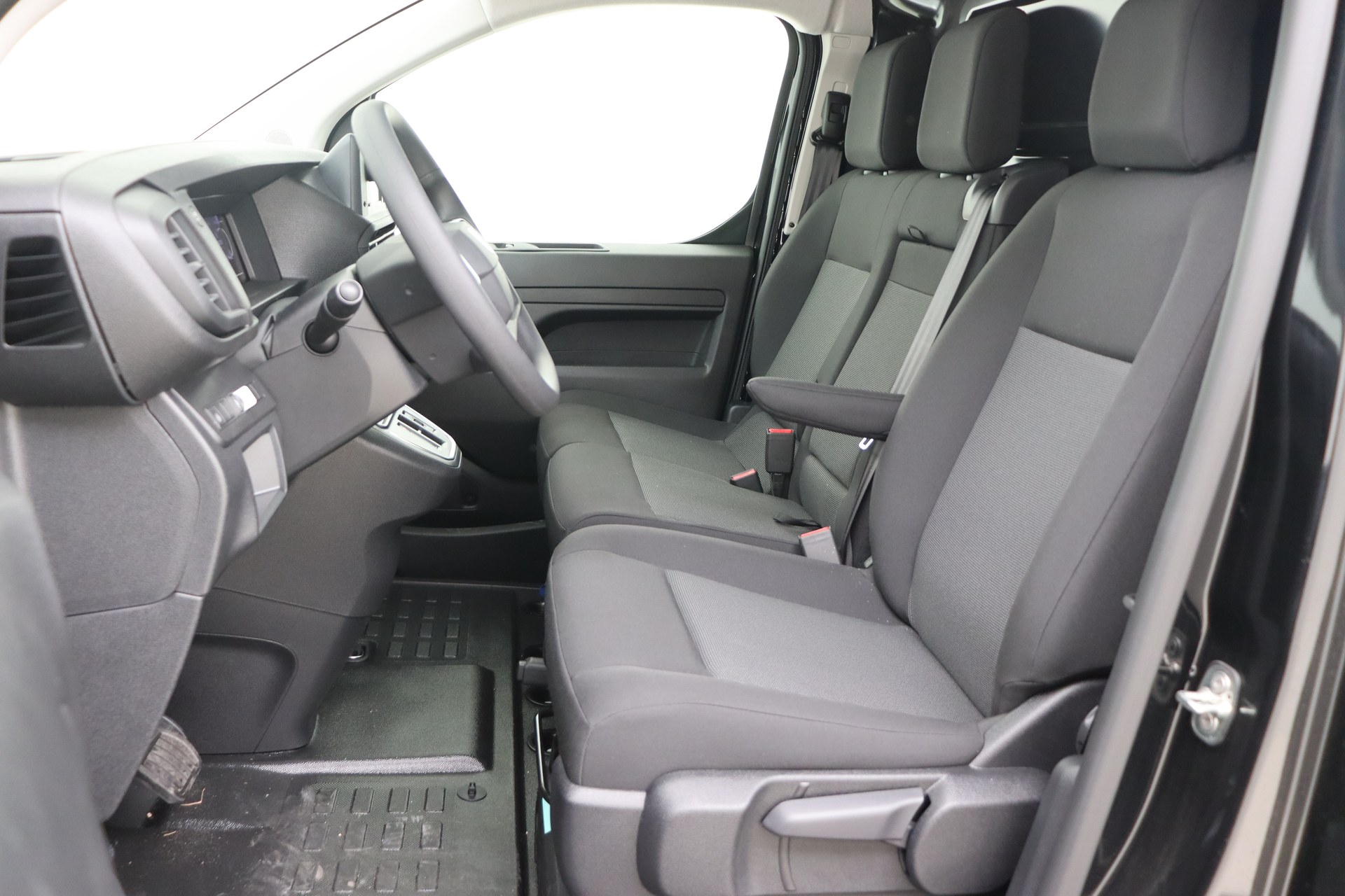 PEUGEOT EXPERT 2,0 BlueHDi 180ch EAT8 Standard