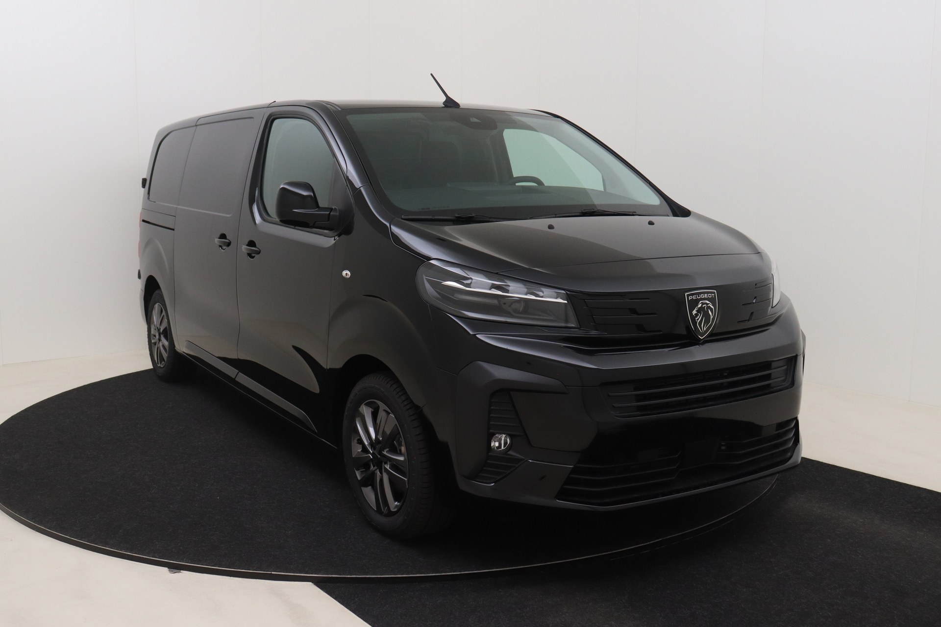 PEUGEOT EXPERT 2,0 BlueHDi 180ch EAT8 Standard