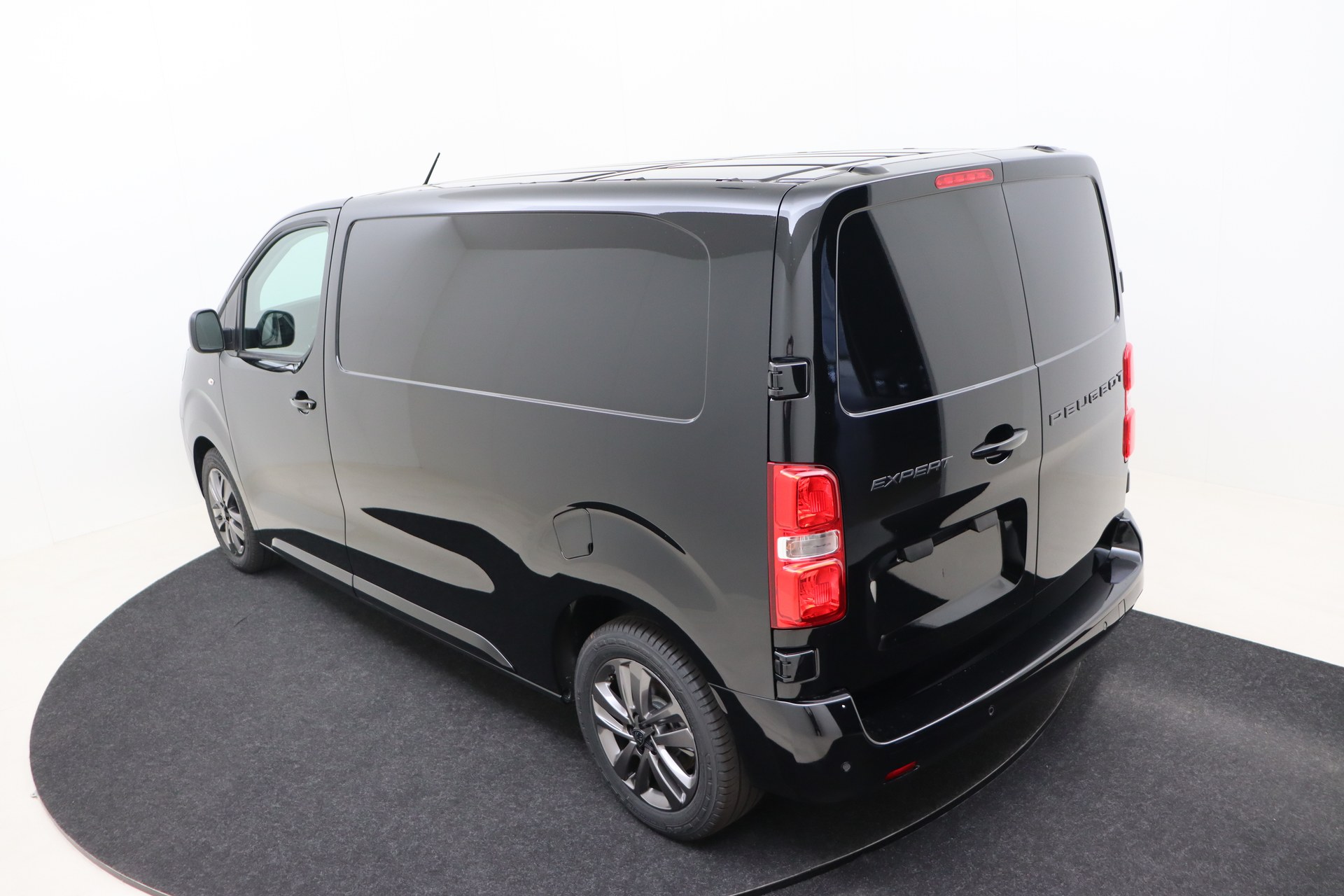 PEUGEOT EXPERT 2,0 BlueHDi 180ch EAT8 Standard